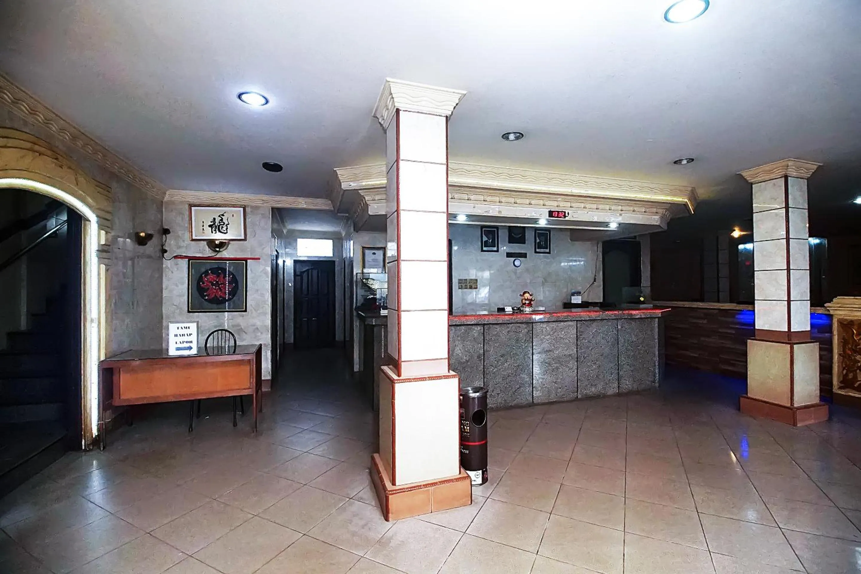 Lobby or reception, Lobby/Reception in OYO 2079 Jambi Raya Hotel