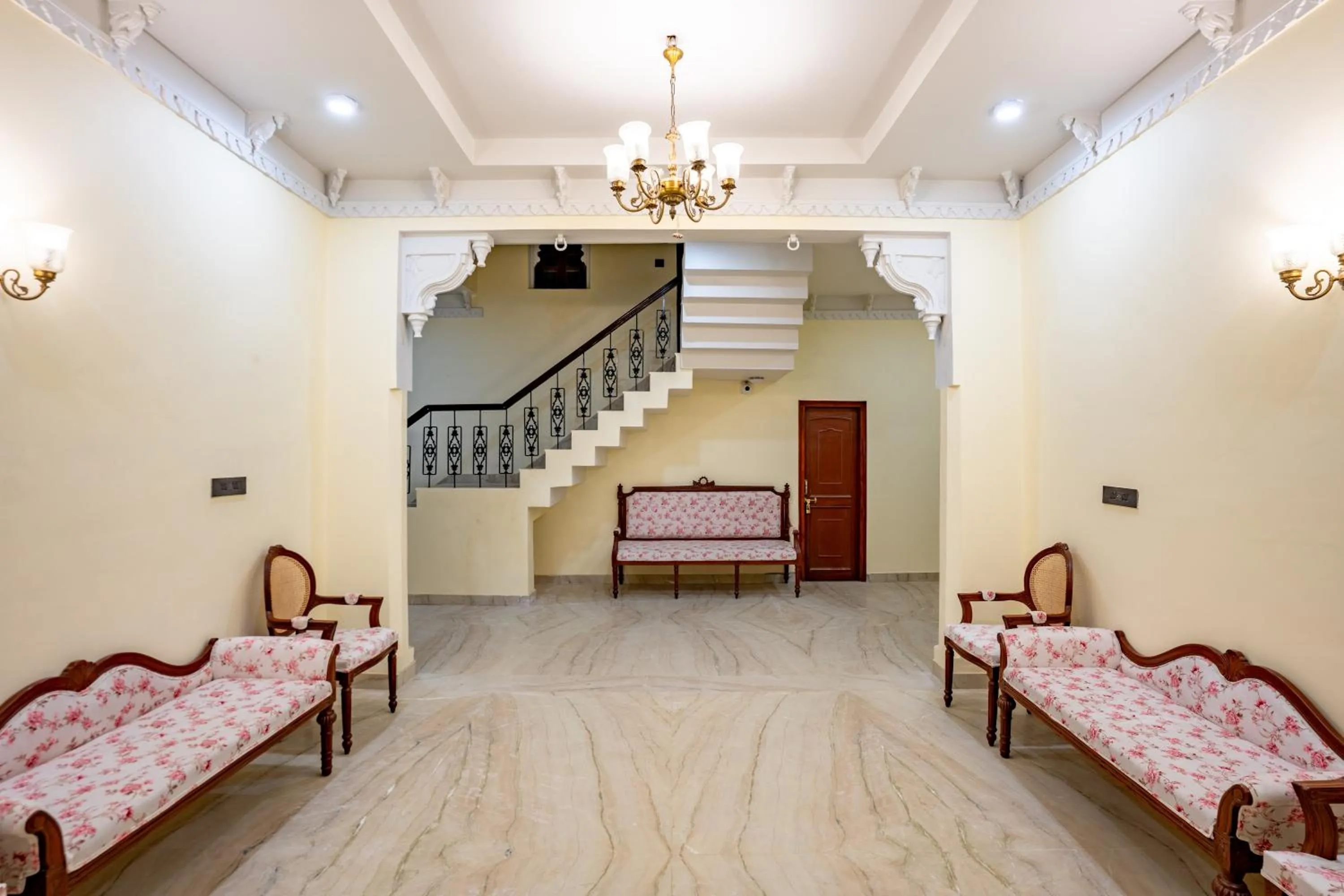 Seating area, Bed in JuSTa Alwarbagh Sariska