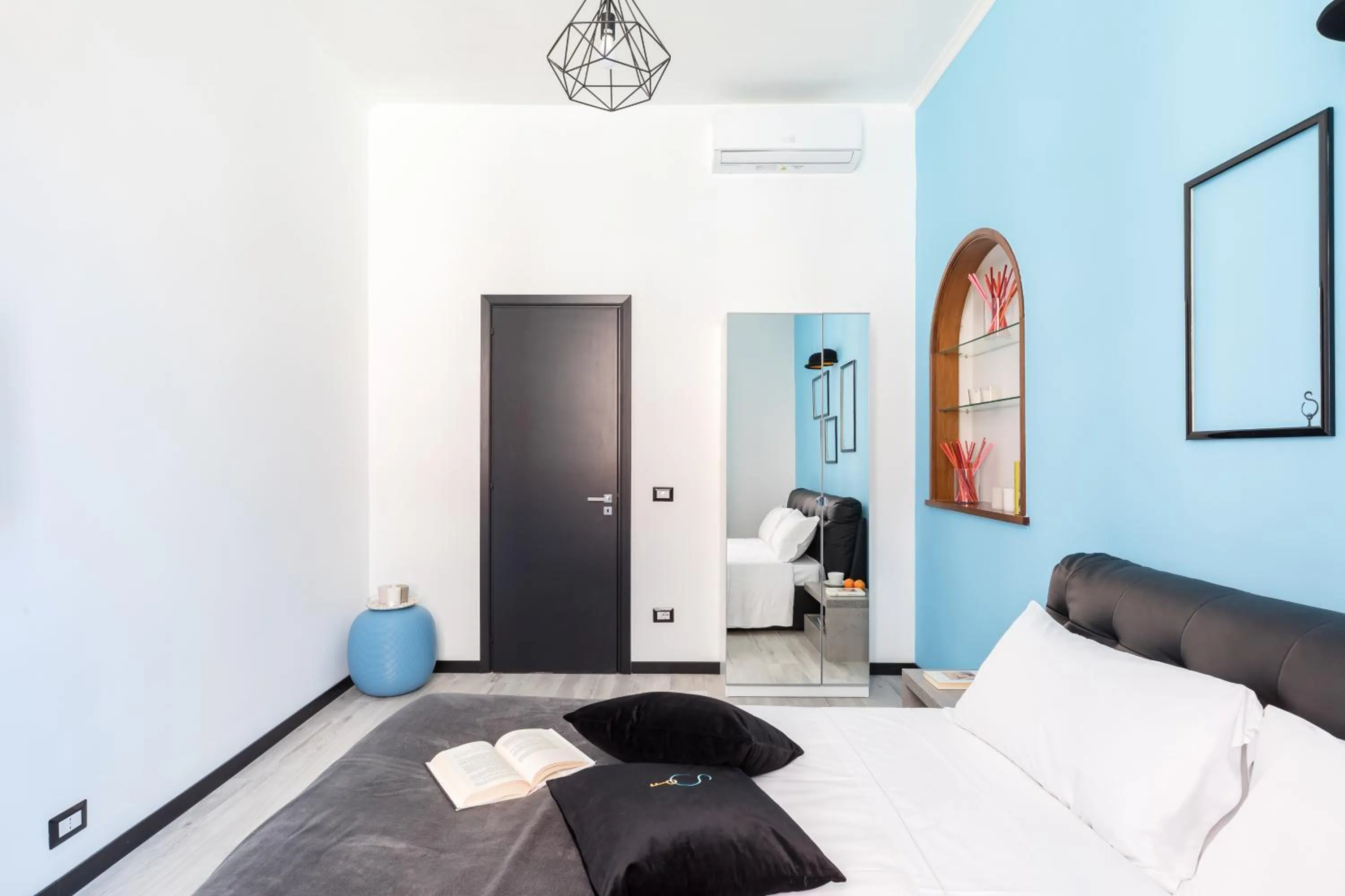 Bedroom, Bed in A World Aparts - 32 Modena