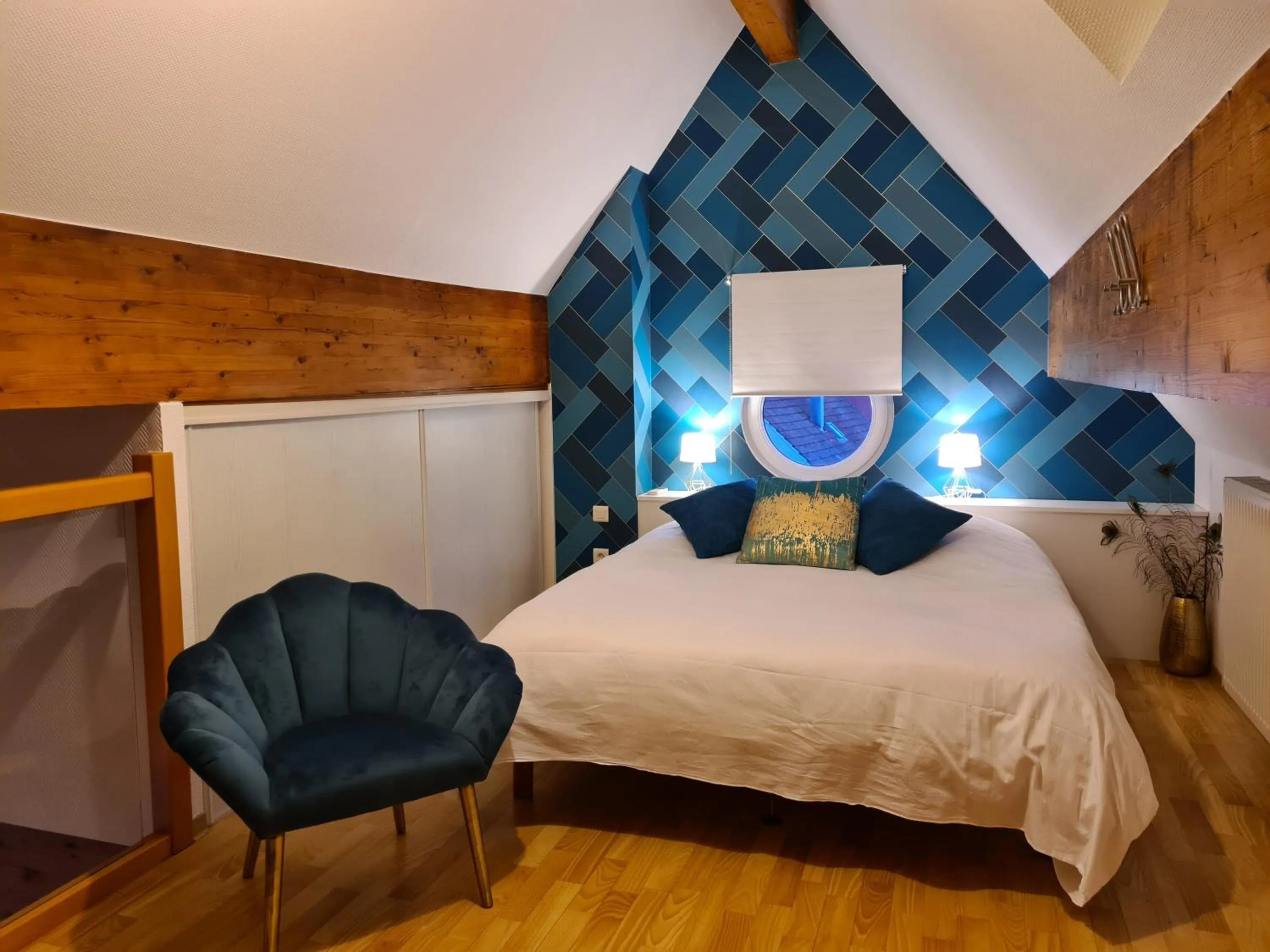 Bedroom, Bed in Gite des Merles