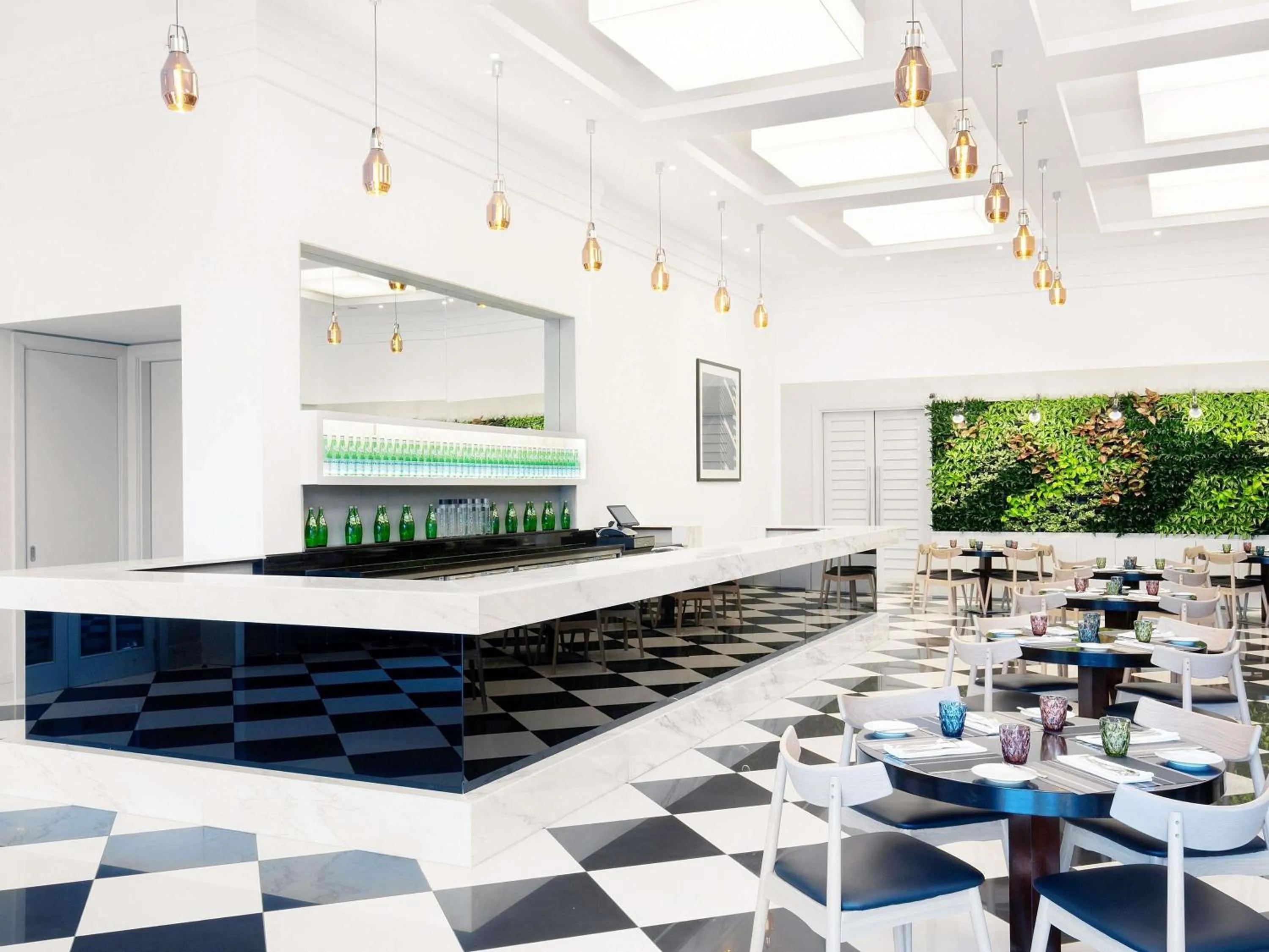 Restaurant/places to eat in ibis Deira Creekside Dubai