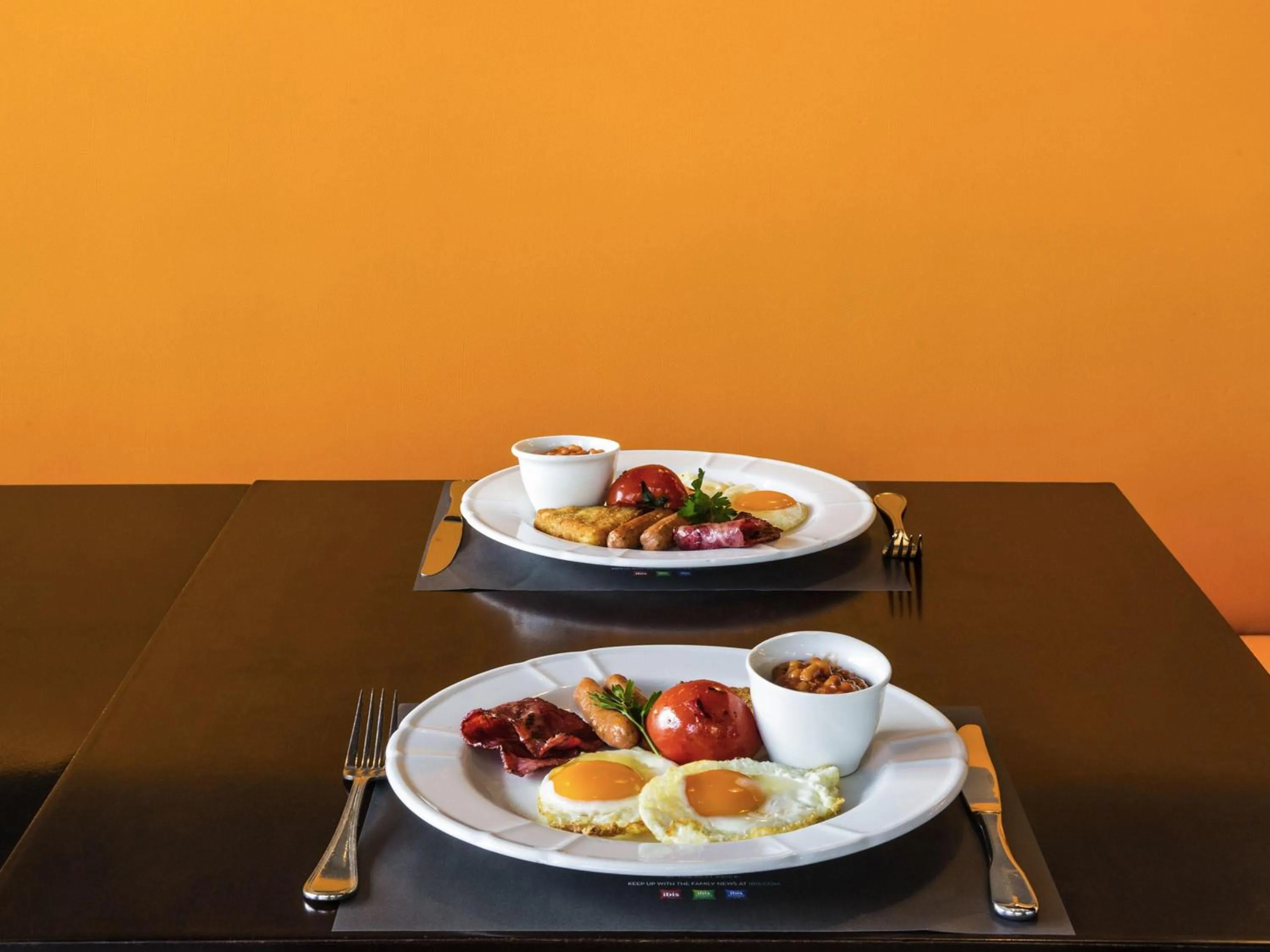 Restaurant/places to eat in ibis Deira Creekside Dubai