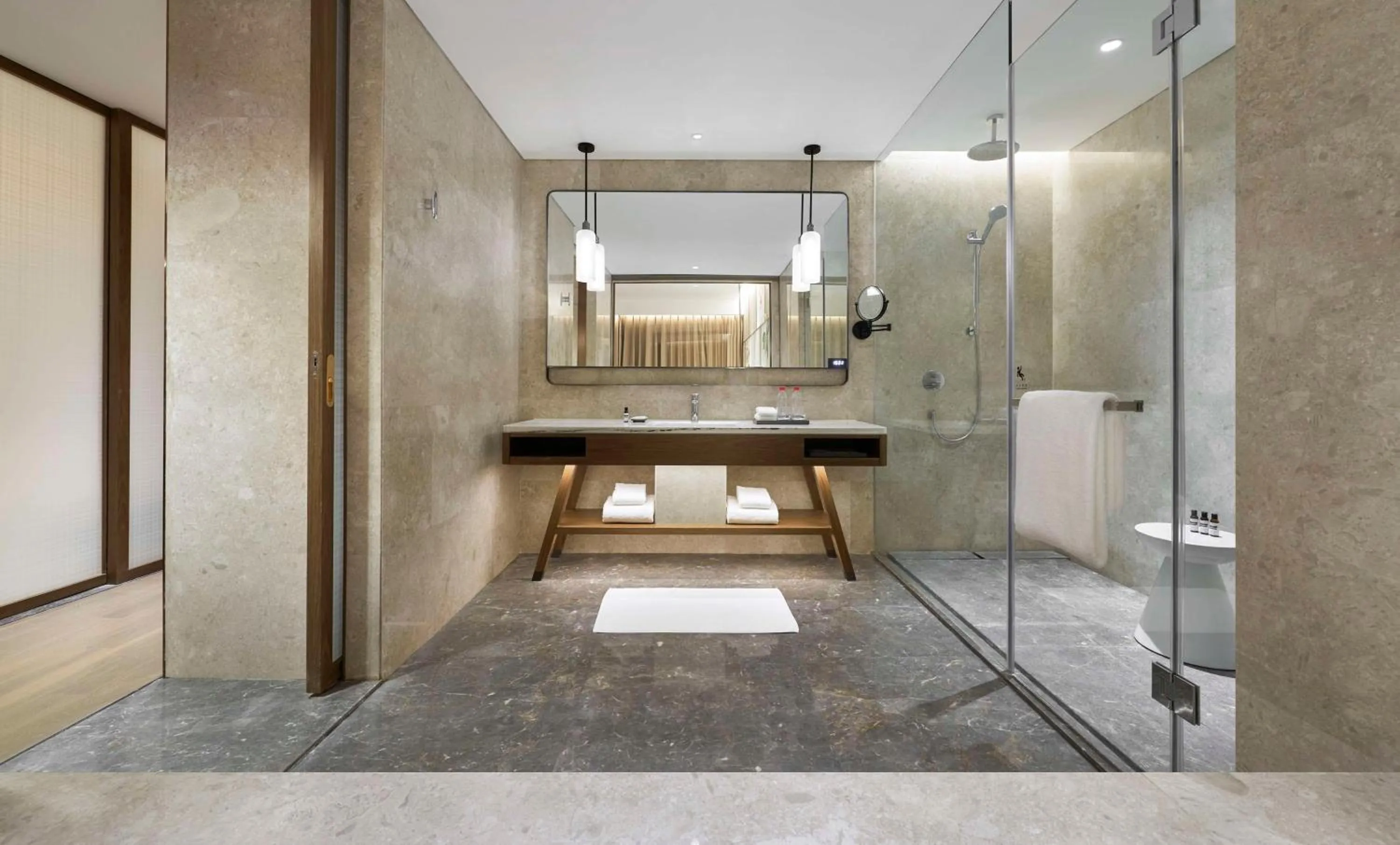 Bathroom in Hyatt Regency Beijing Shiyuan