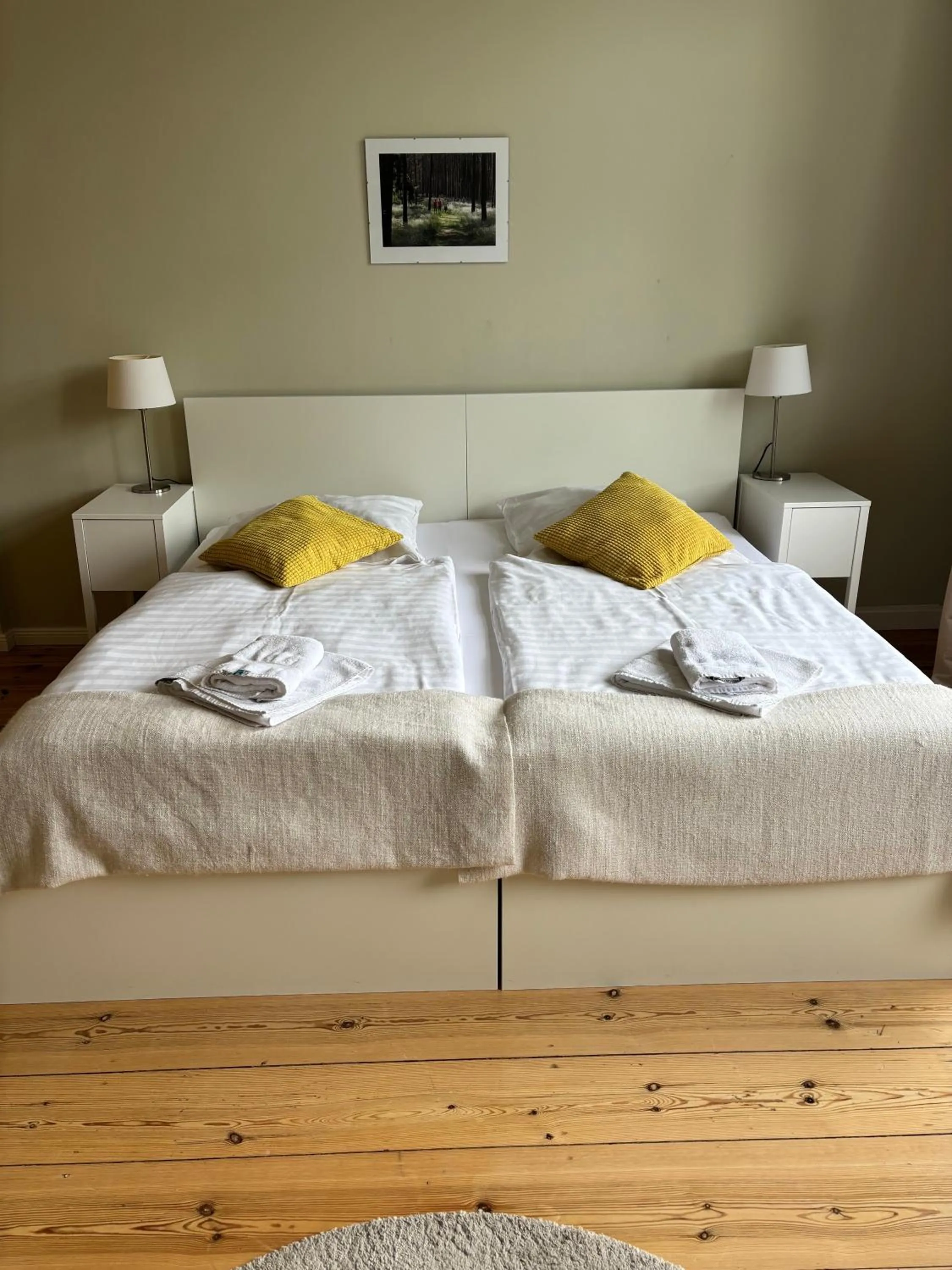 Photo of the whole room, Bed in Johanniterhaus Wittenberg