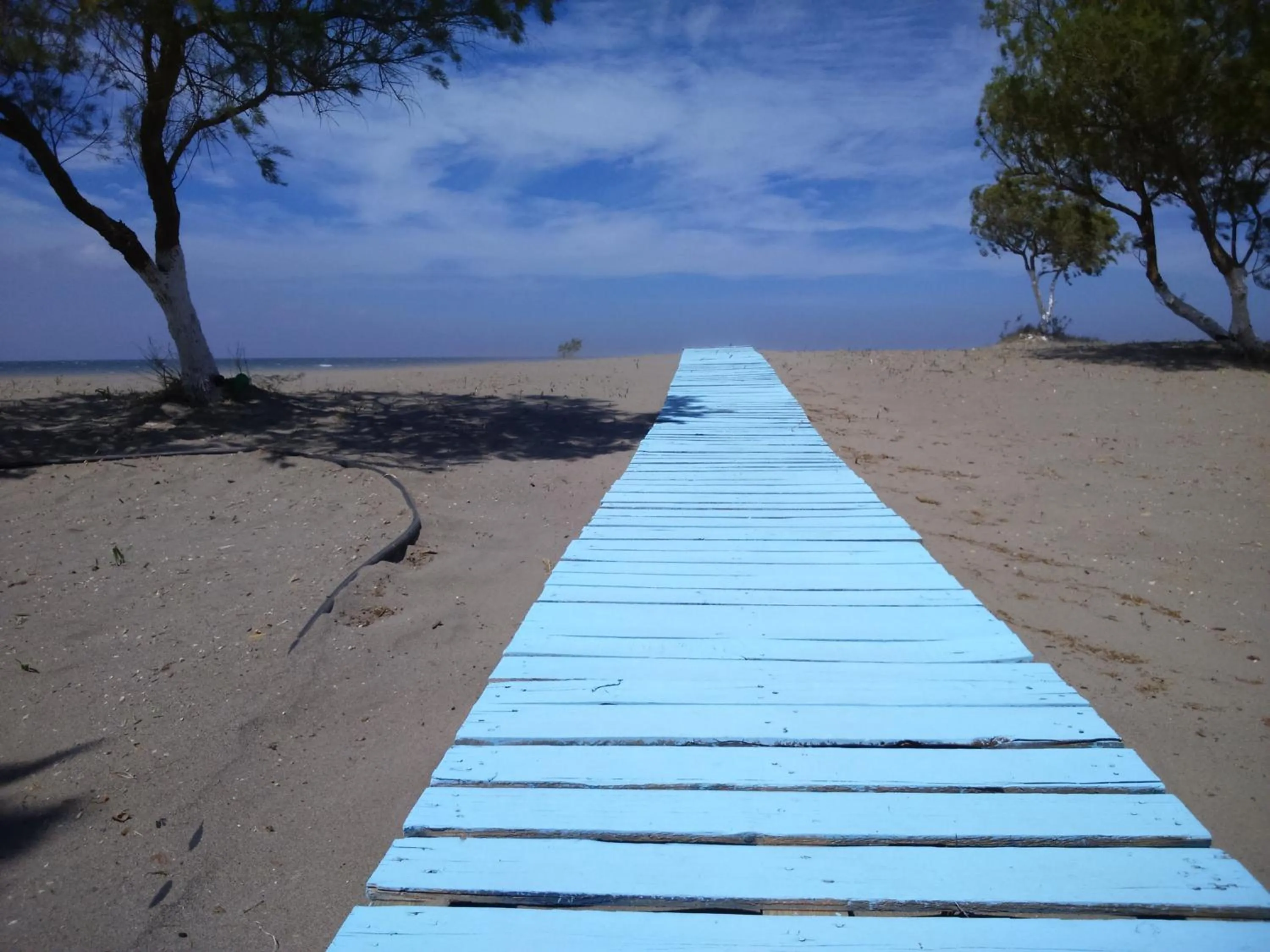 Restaurant/places to eat in Baladinos Apartments