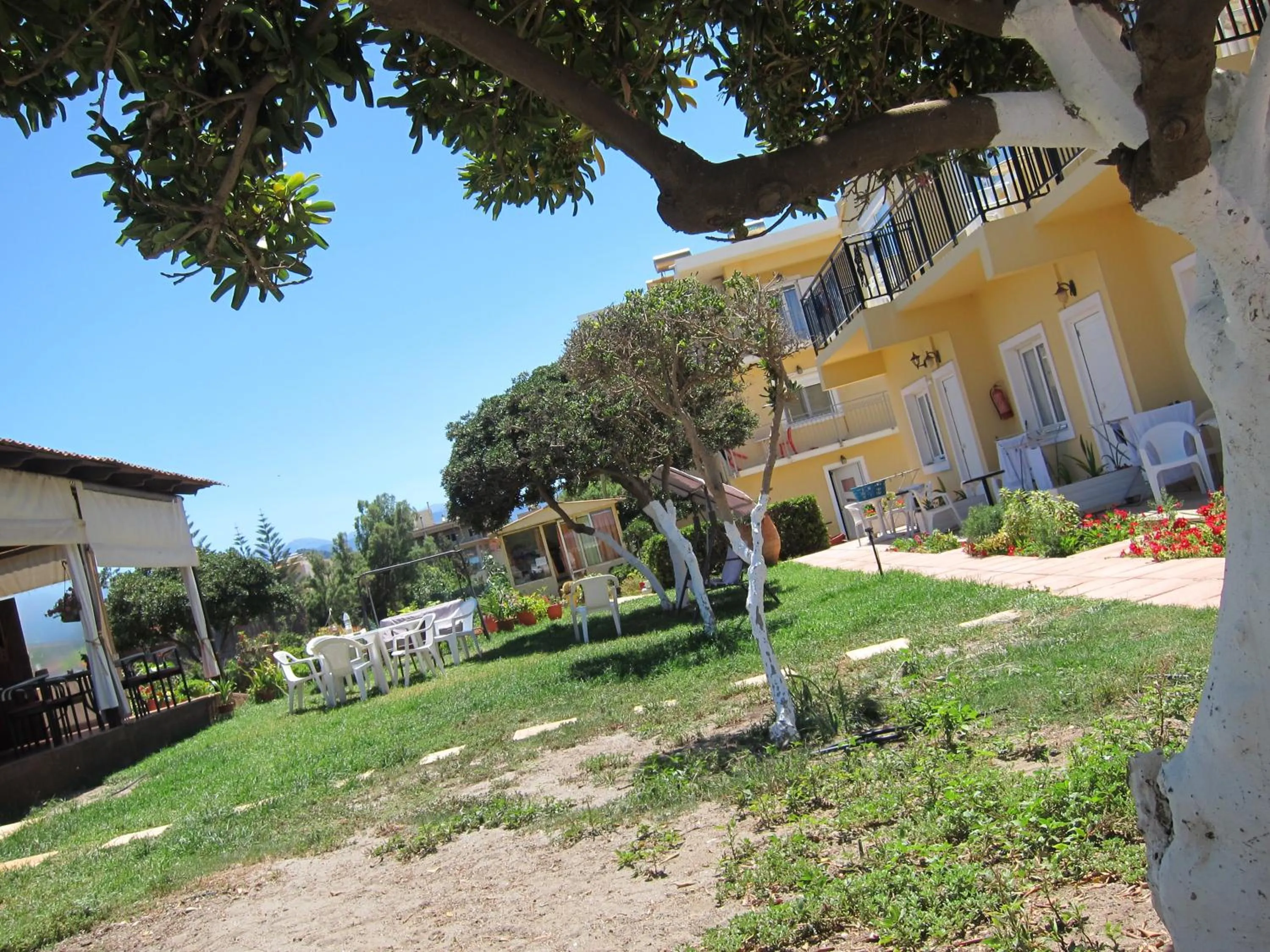 Facade/entrance in Baladinos Apartments