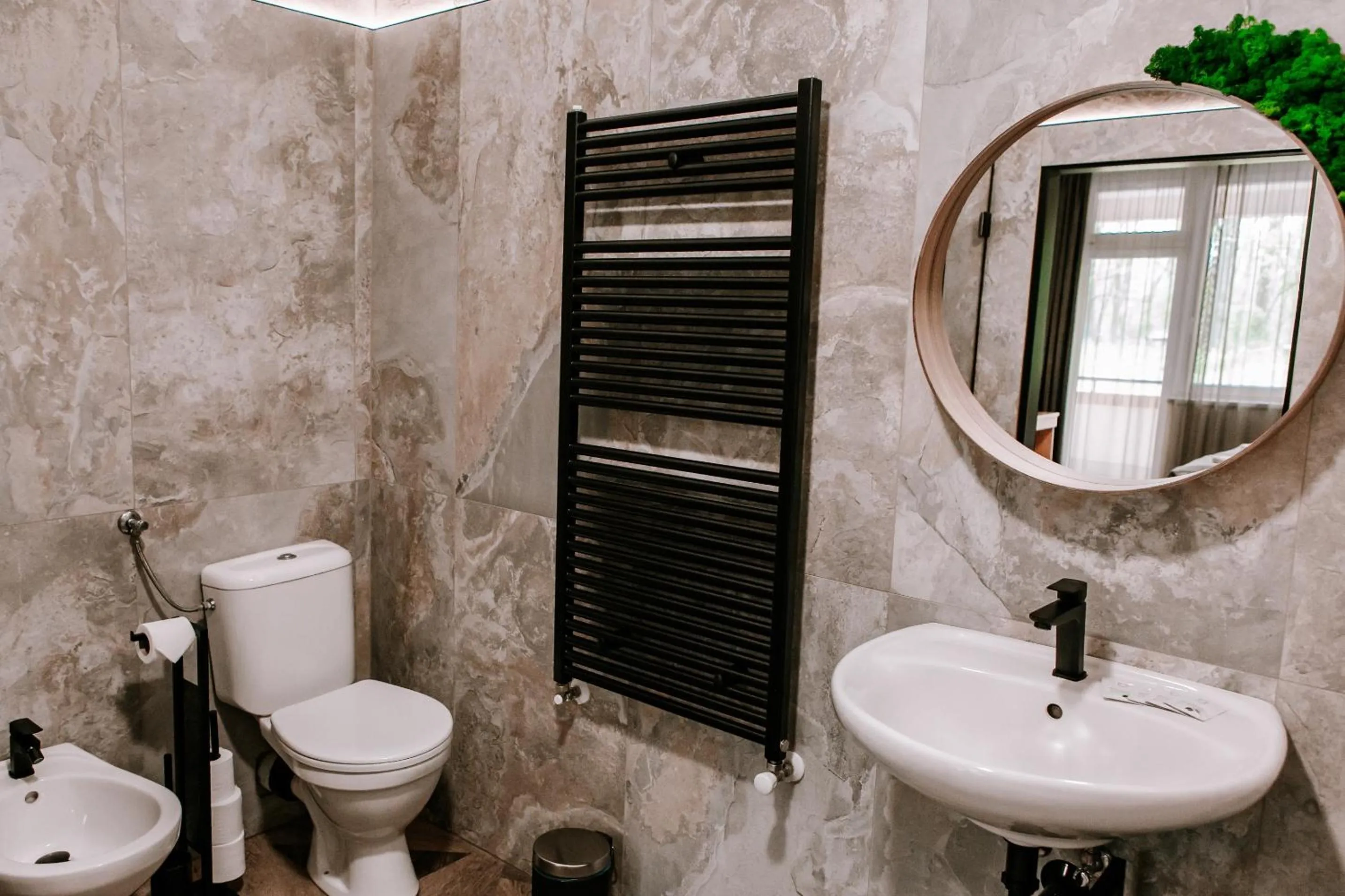 Bathroom in Park Hotel Sóstó