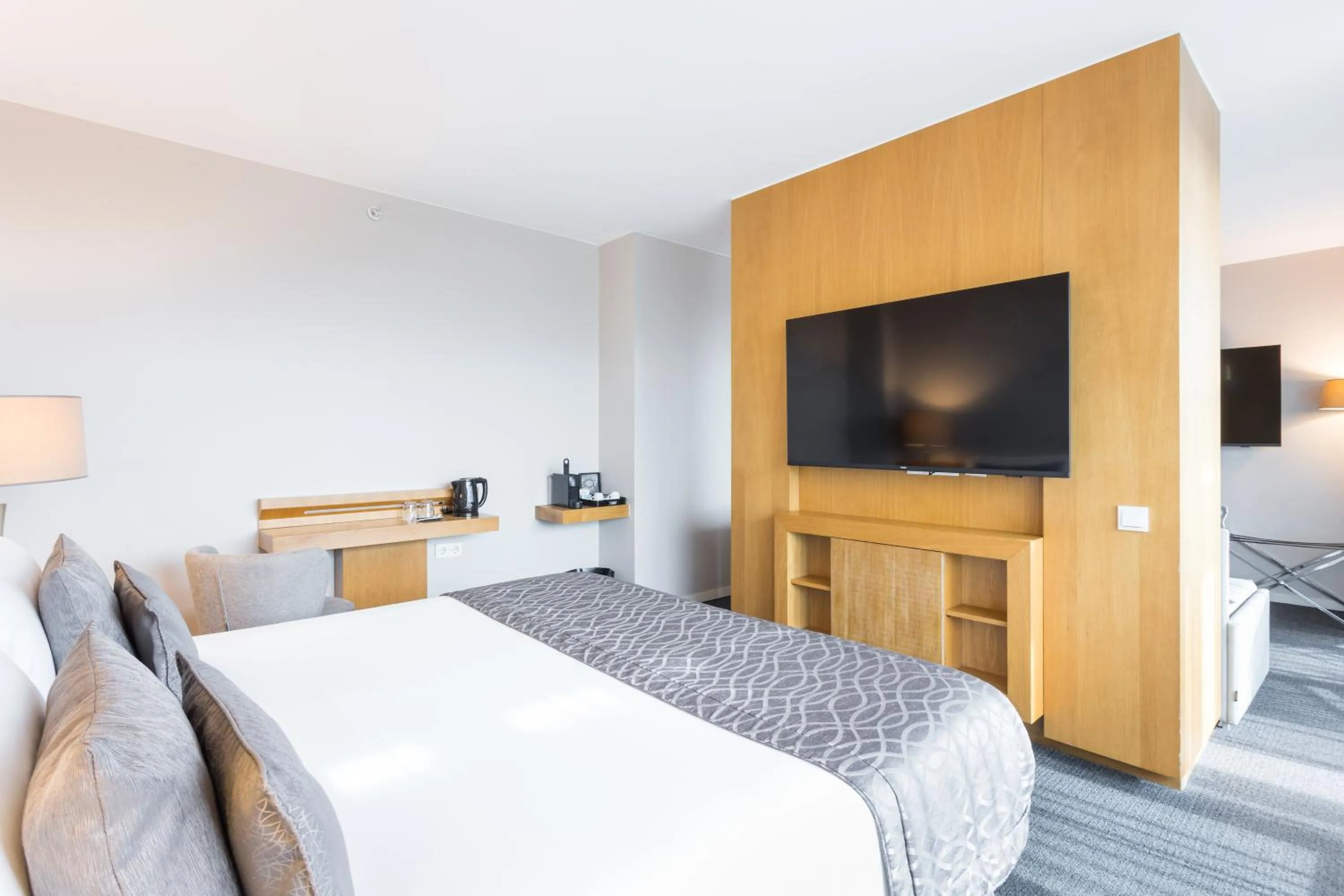 Bed in Hotel Royal Passeig de Gracia