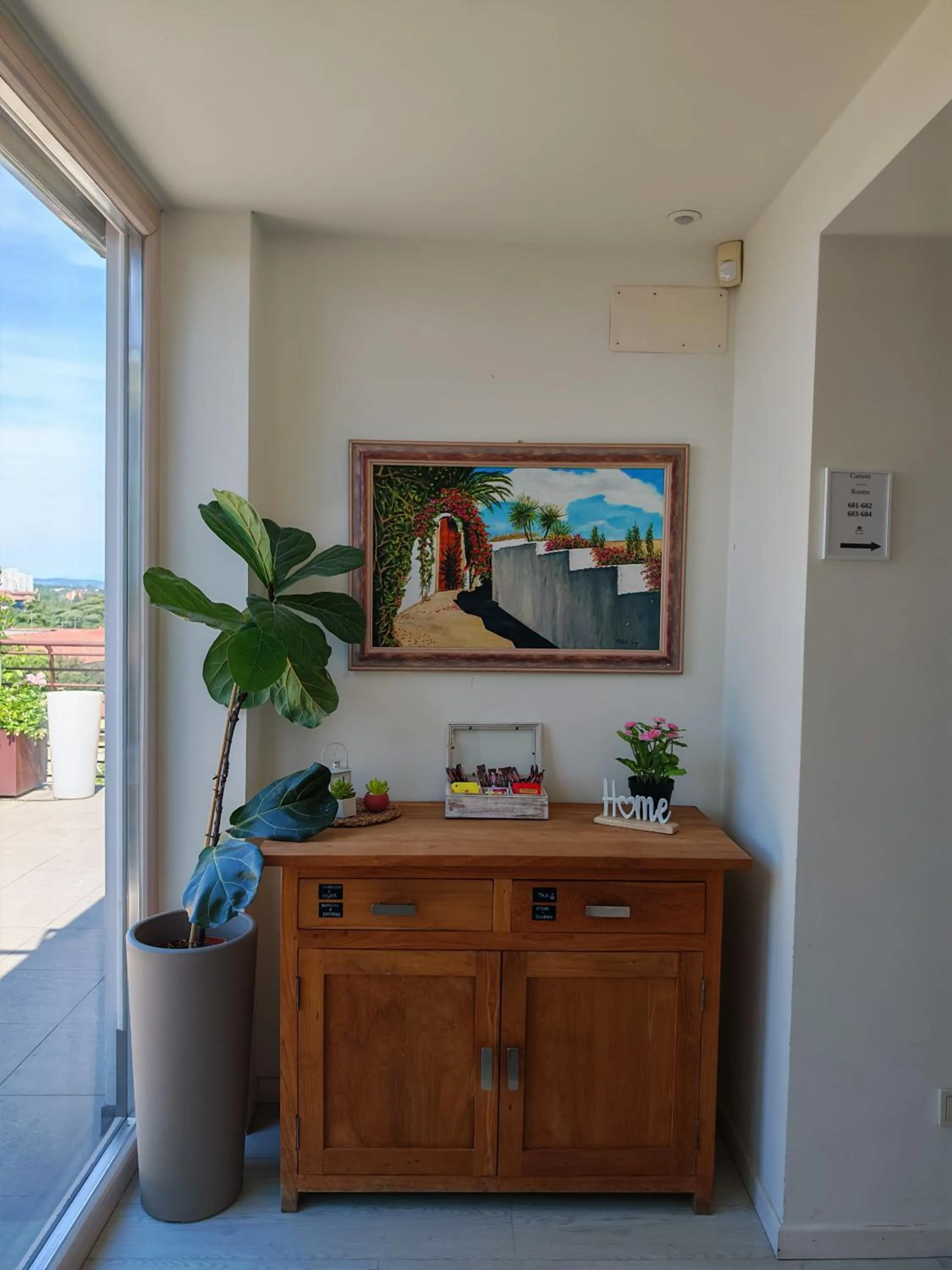 Coffee/tea facilities in Nuova Opera Rooms & Apartment