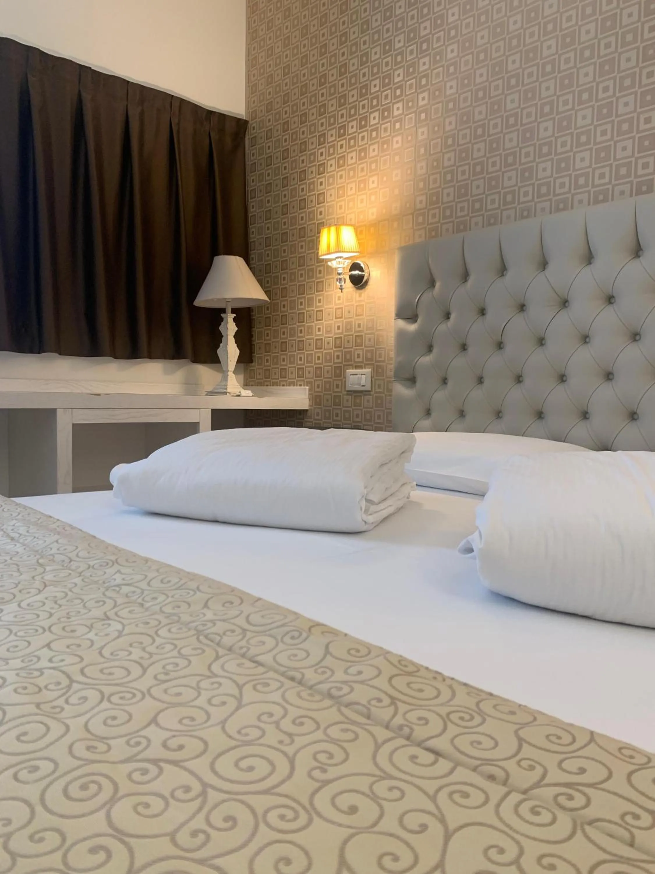 Bedroom, Bed in Nuova Opera Rooms & Apartment