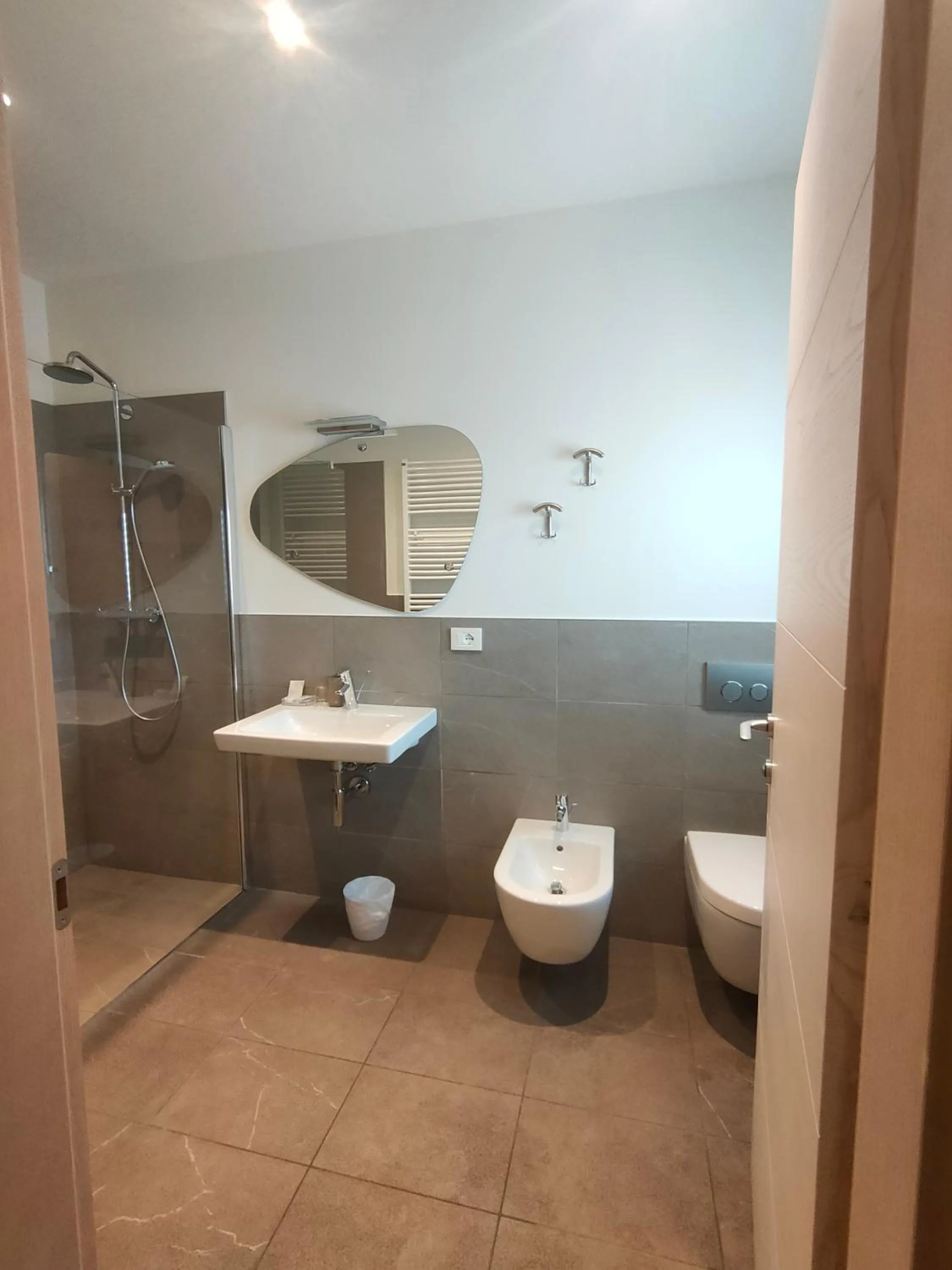 Toilet in Nuova Opera Rooms & Apartment