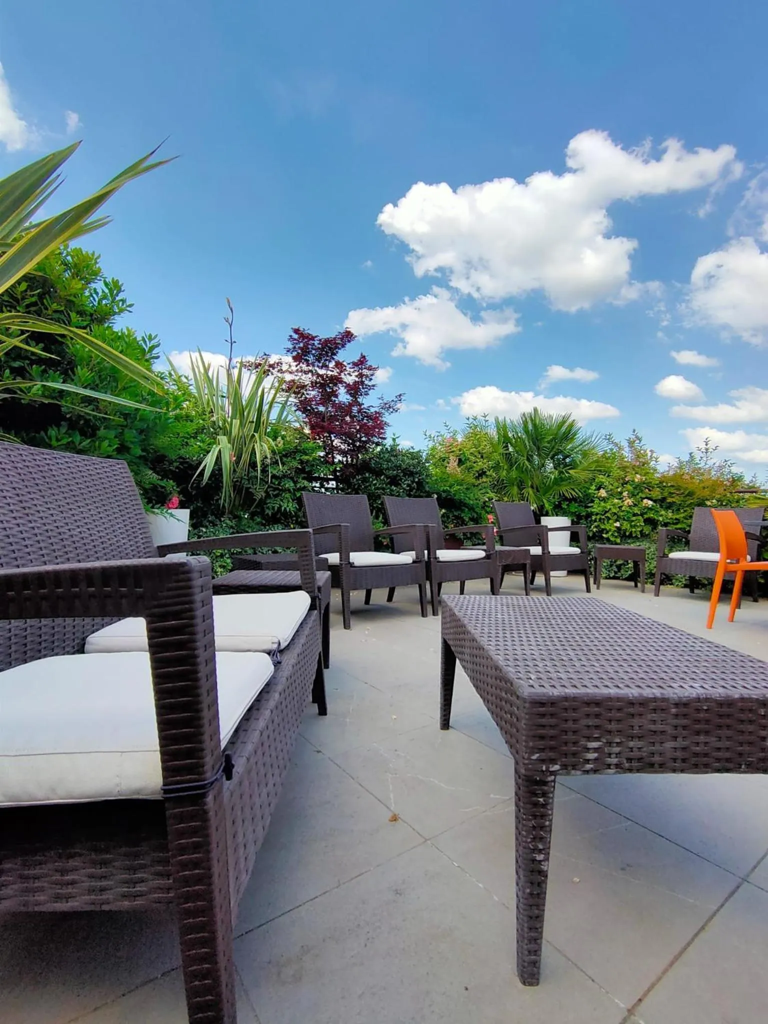 Spring in Nuova Opera Rooms & Apartment