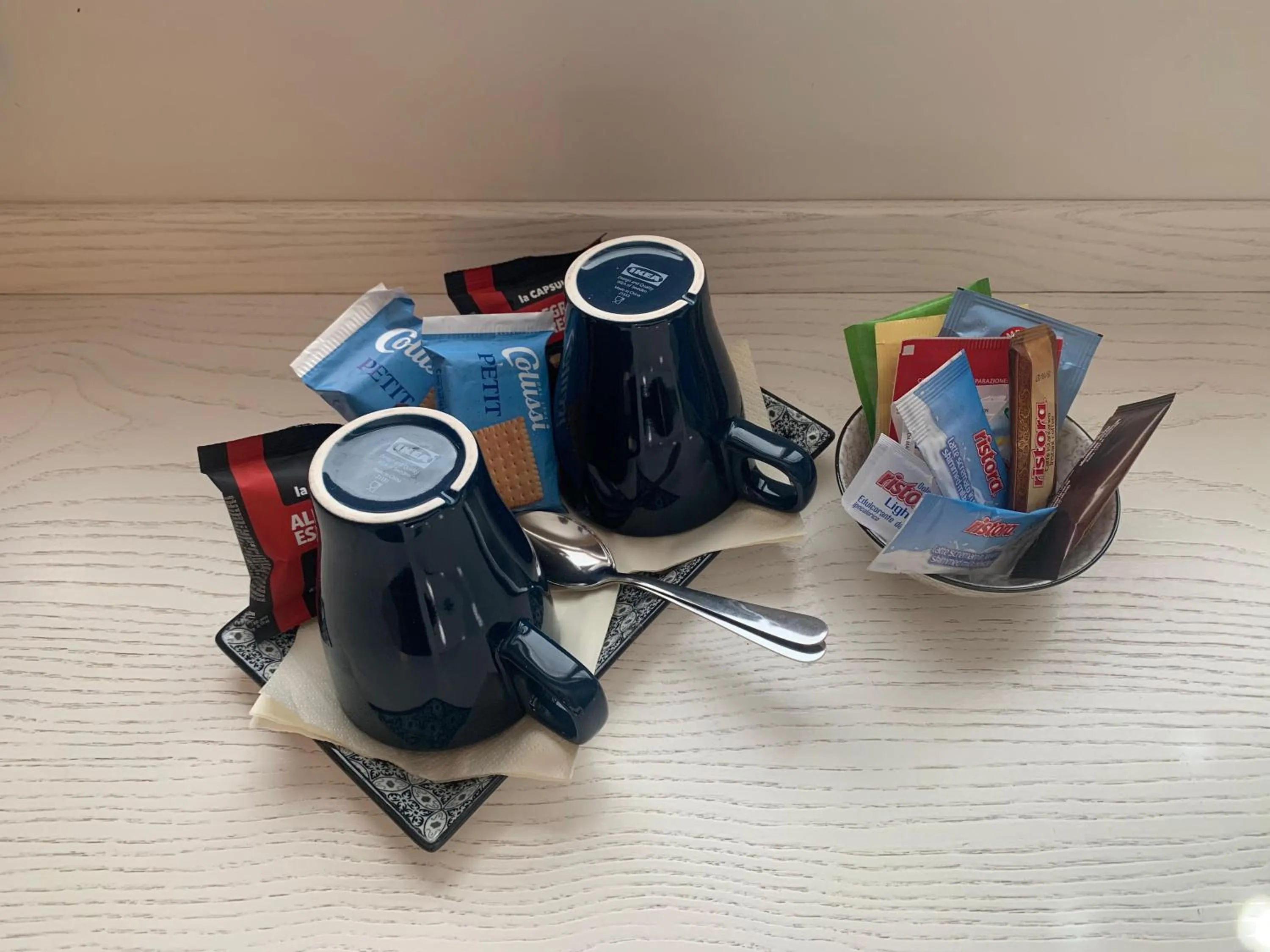 Coffee/tea facilities in Nuova Opera Rooms & Apartment