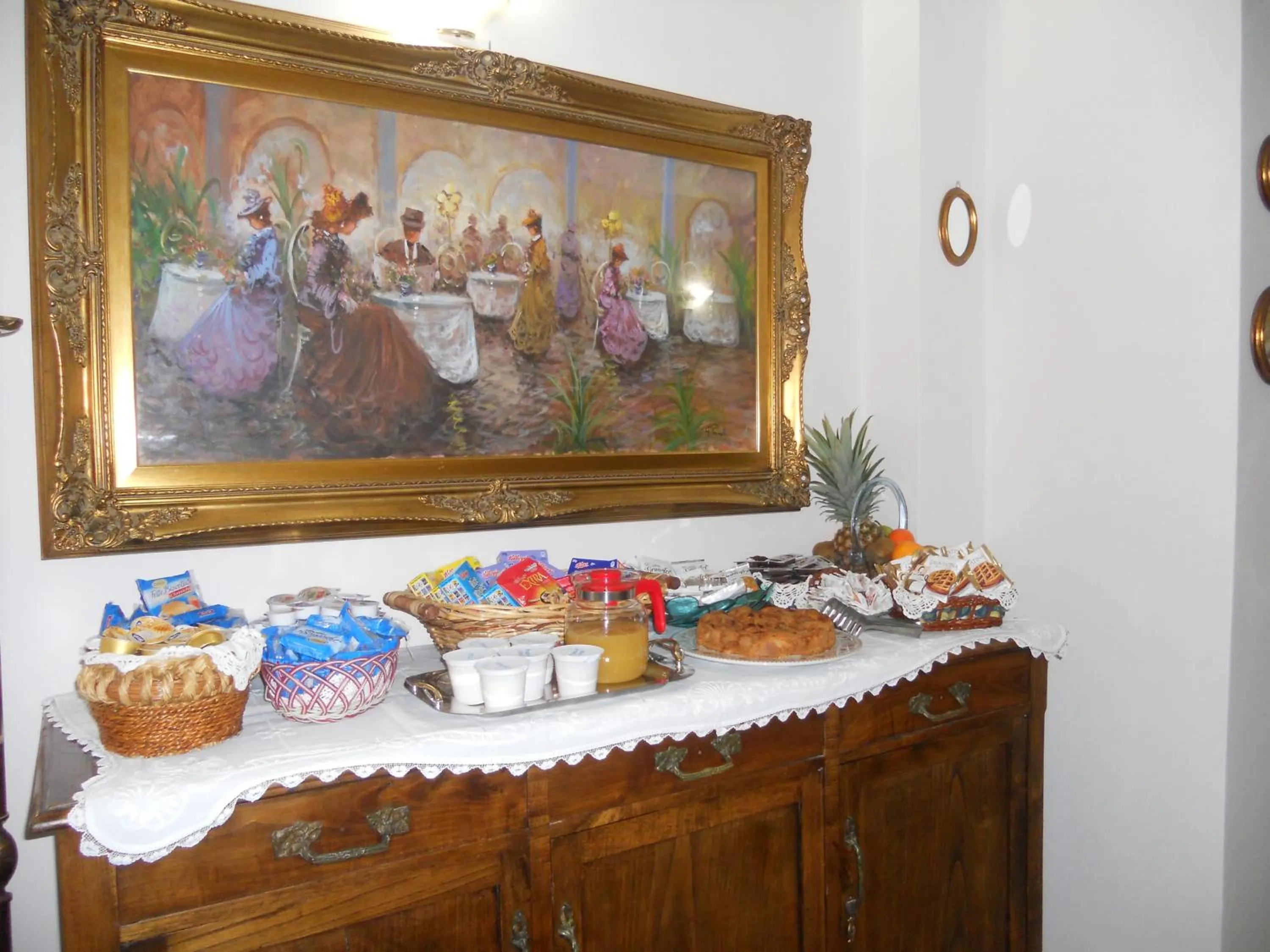 Food in B&B Home Sweet Home