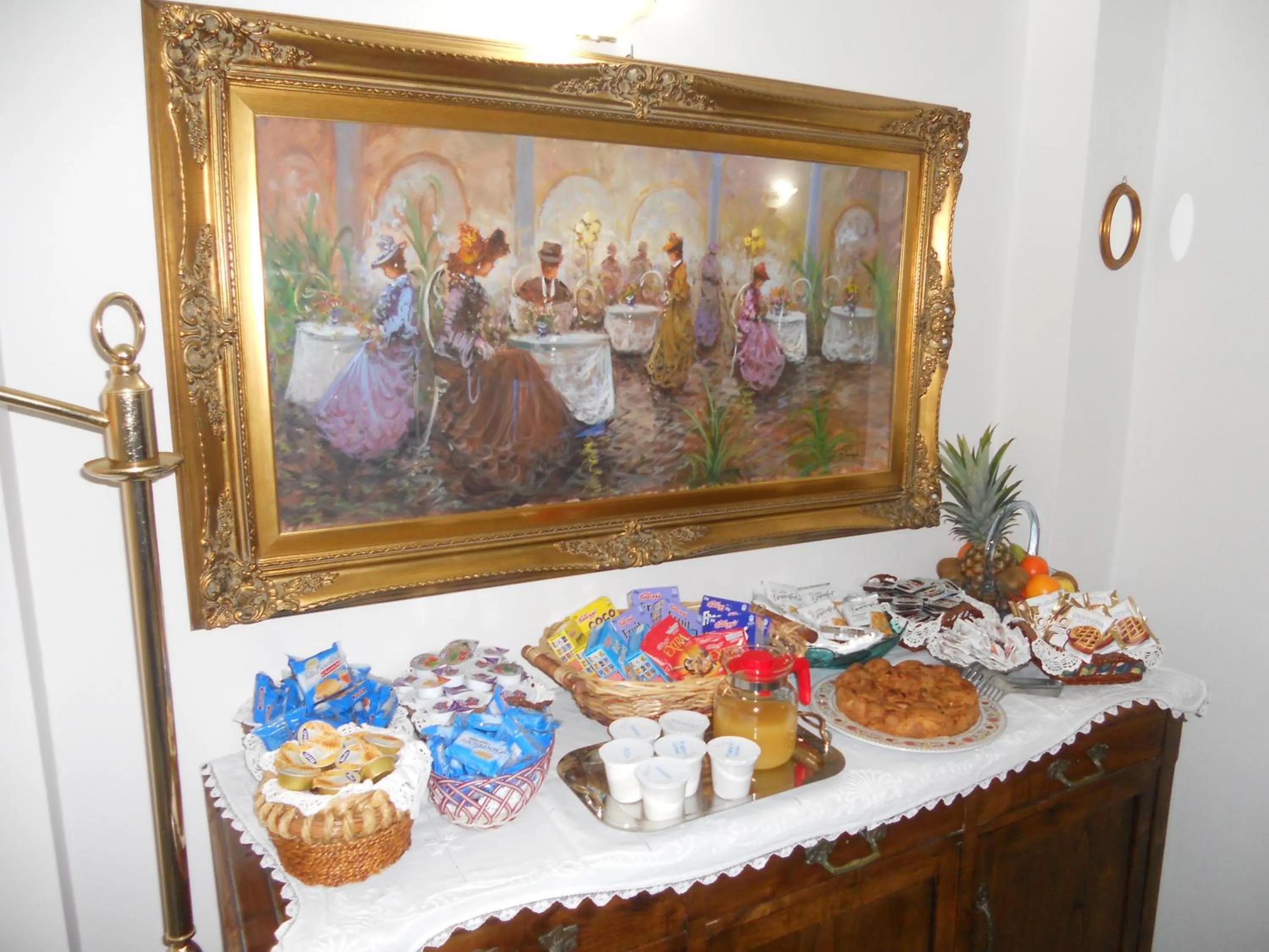 Food in B&B Home Sweet Home