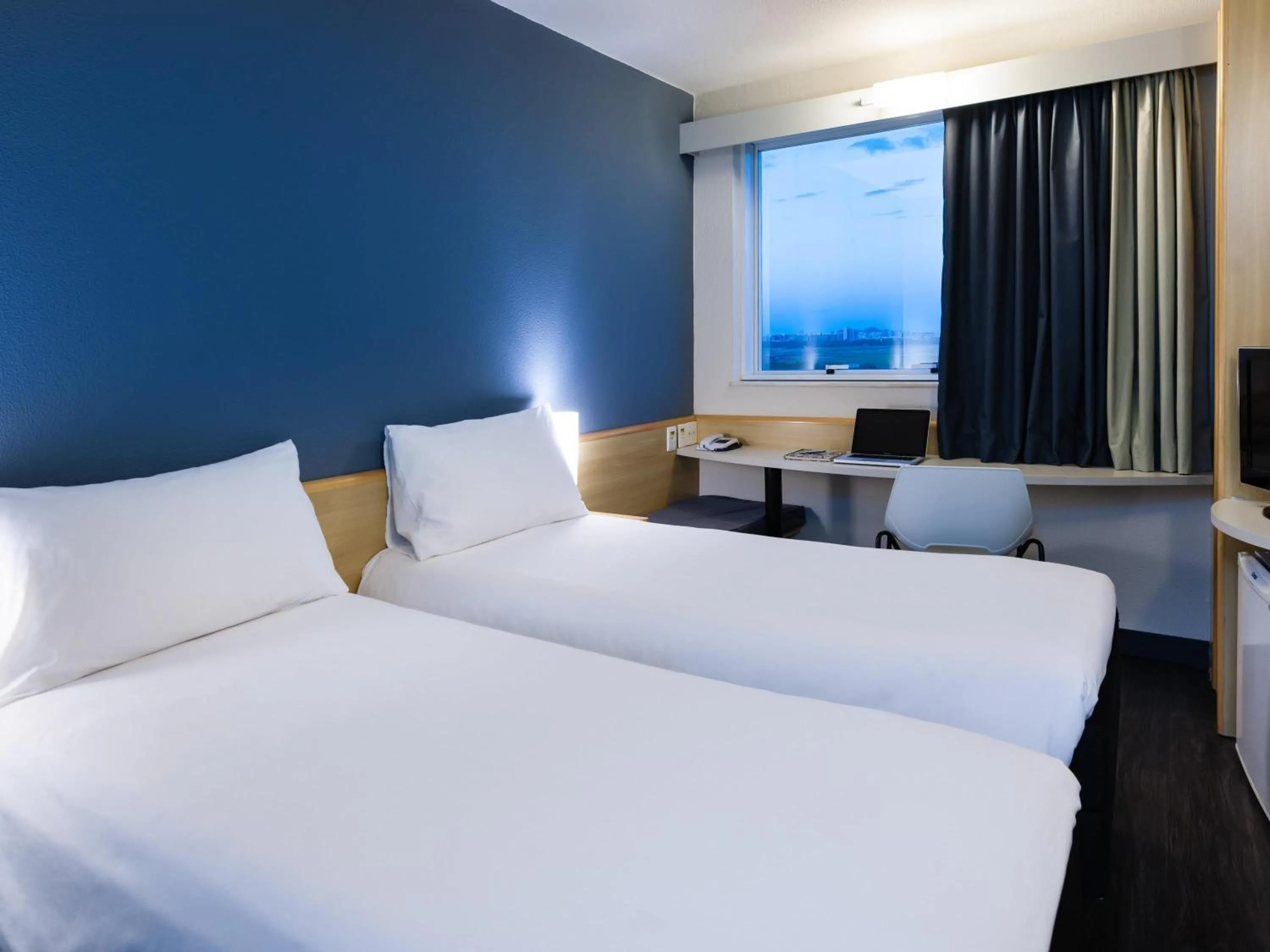 Bedroom, Bed in ibis Vitoria Aeroporto