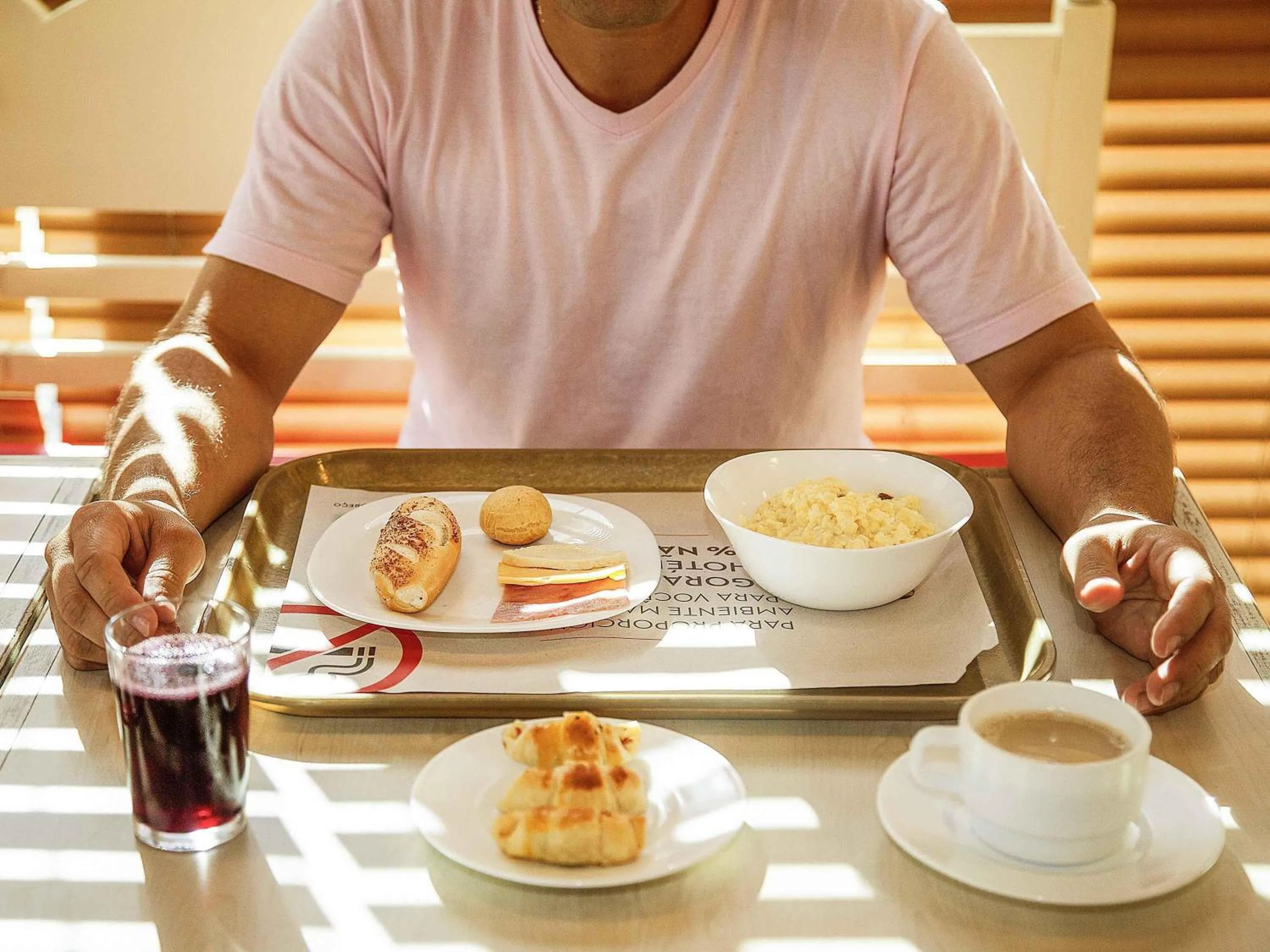 Restaurant/places to eat in ibis Vitoria Aeroporto