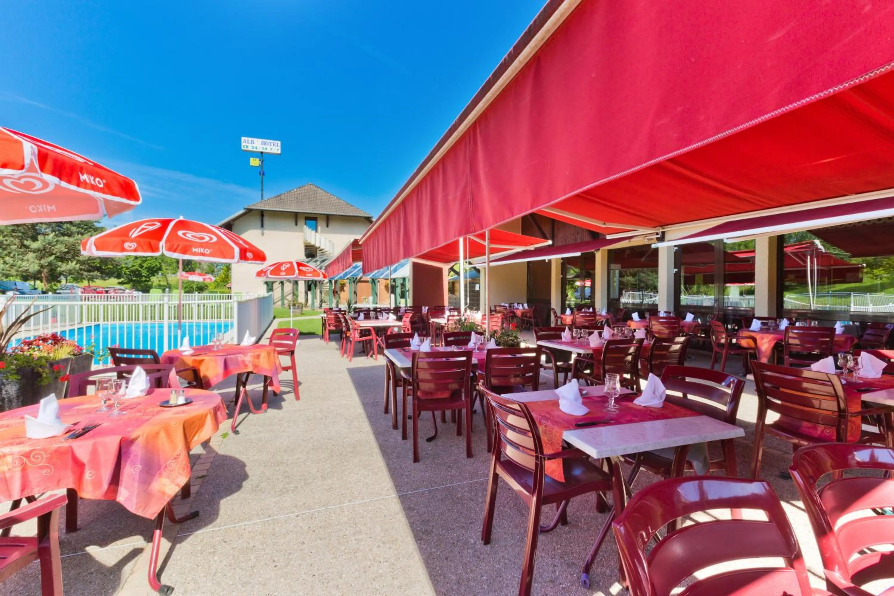 Balcony/Terrace in Logis Albhotel Grill