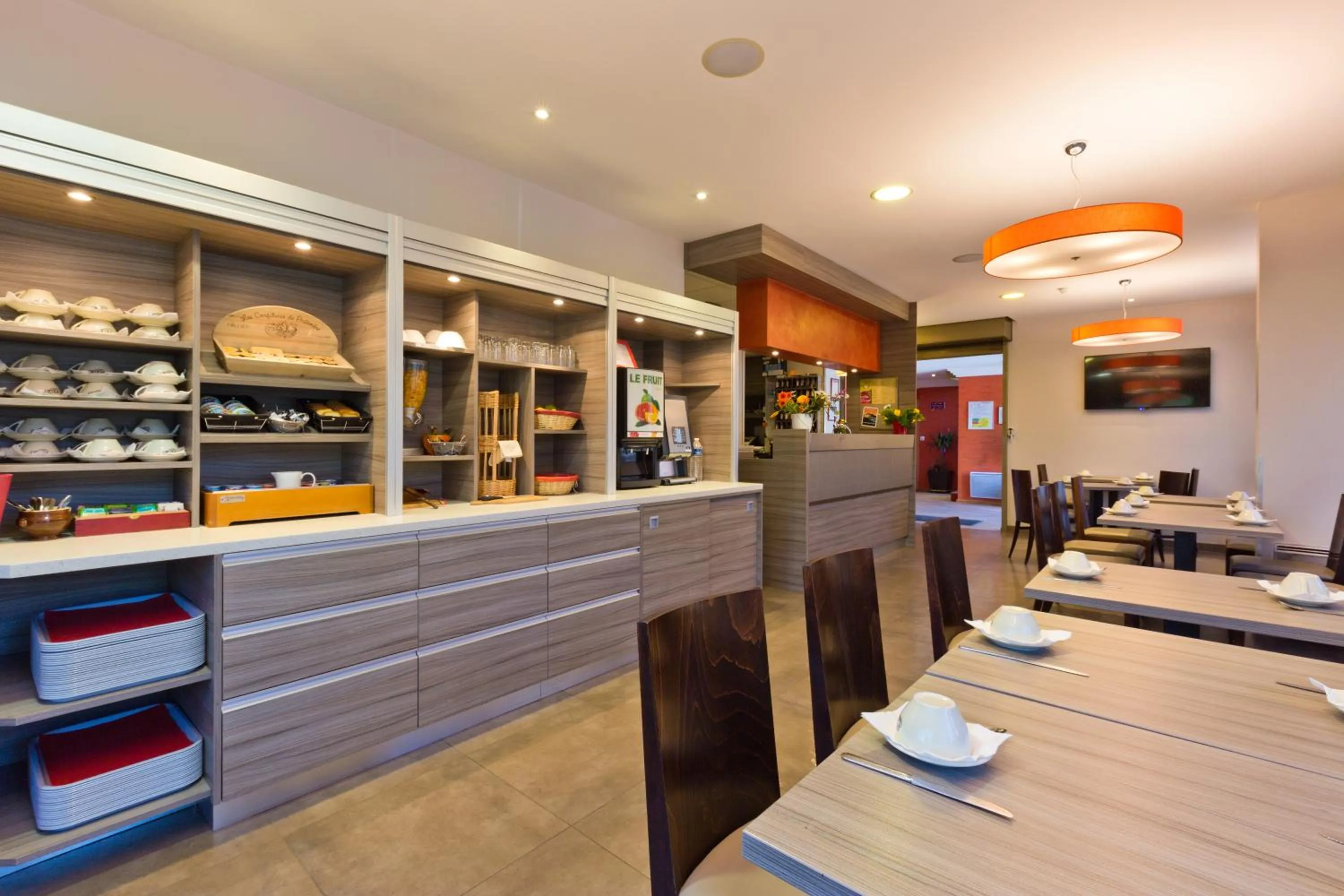 Restaurant/places to eat in Logis Albhotel Grill