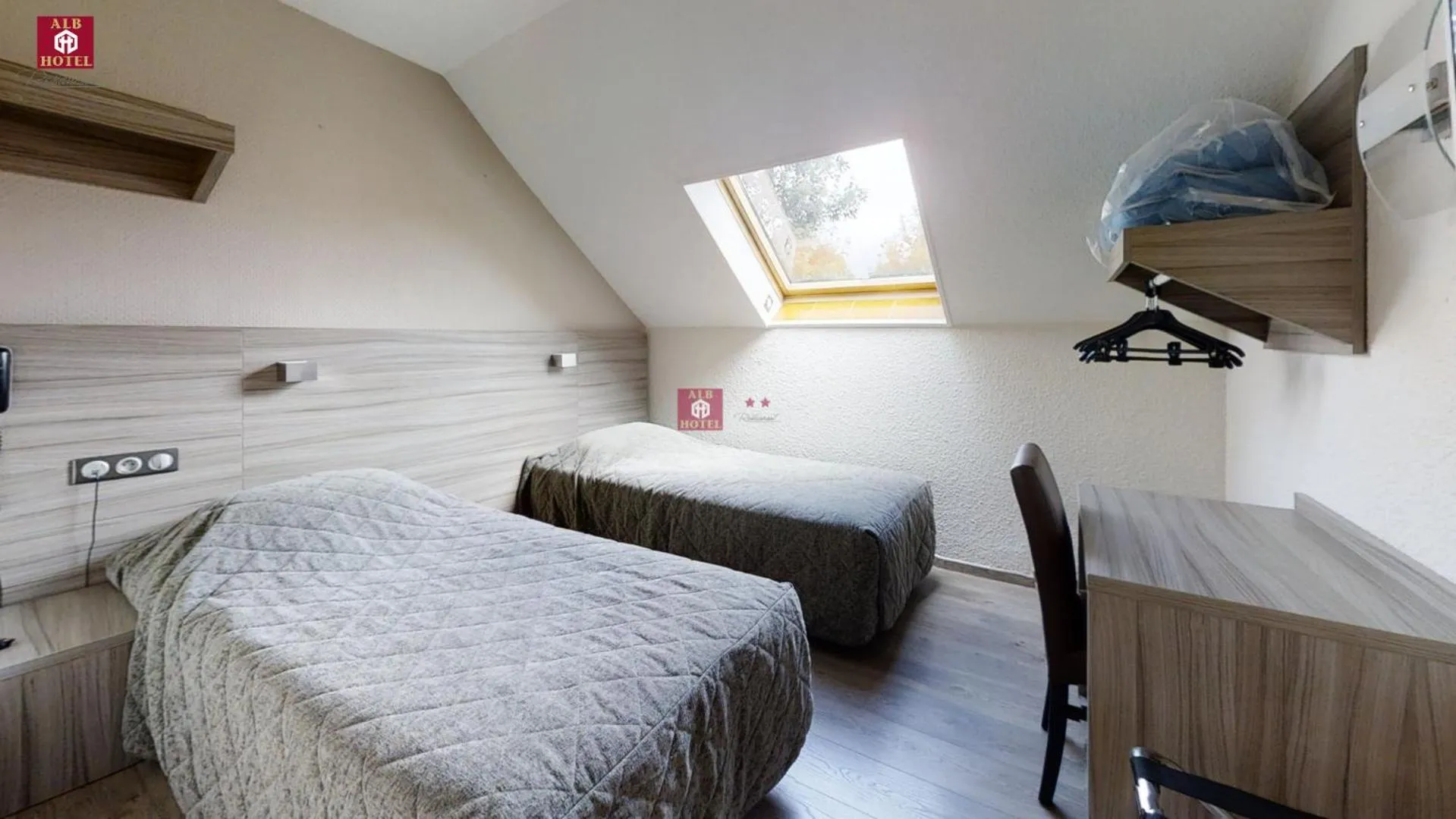 Bed in Logis Albhotel Grill