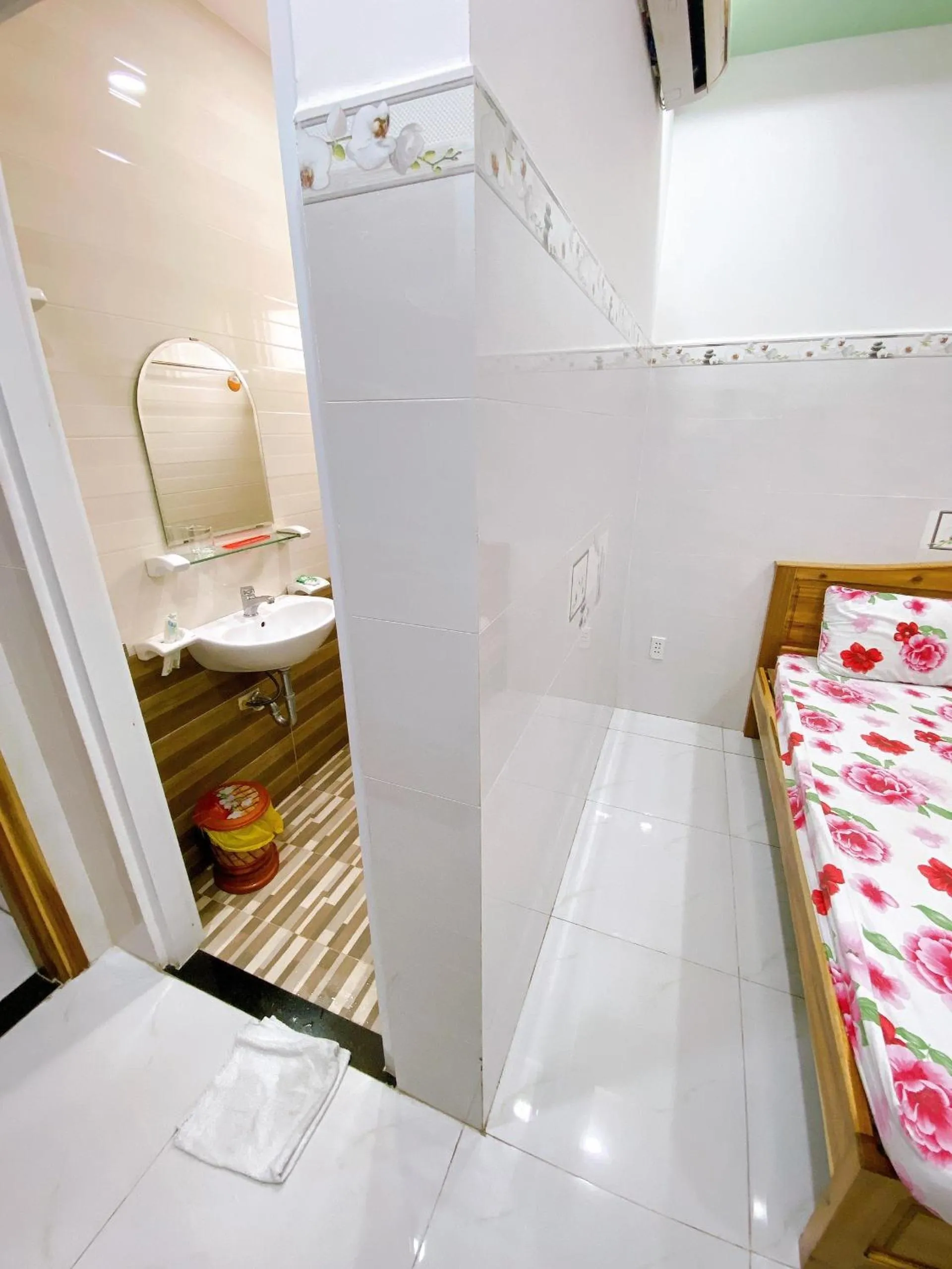 Bed in Hotel thanh vinh