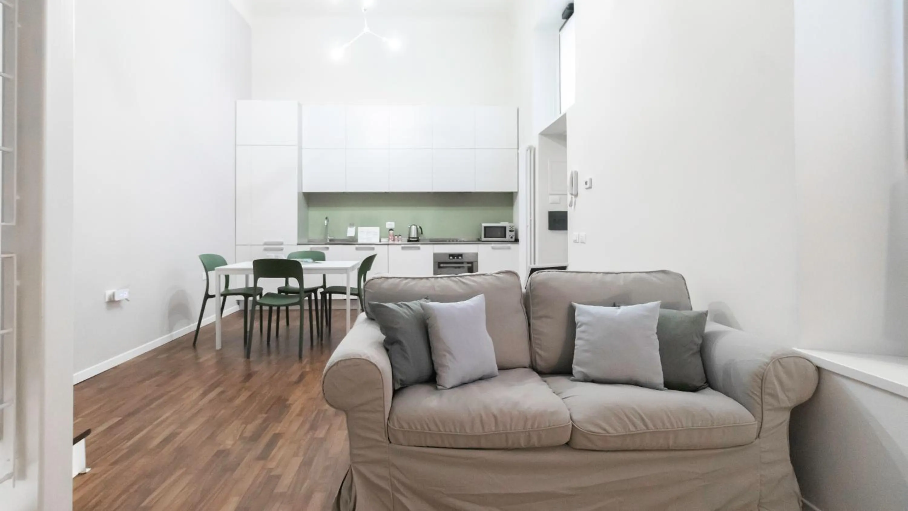 Living room in Italianway - Piero della Francesca 19