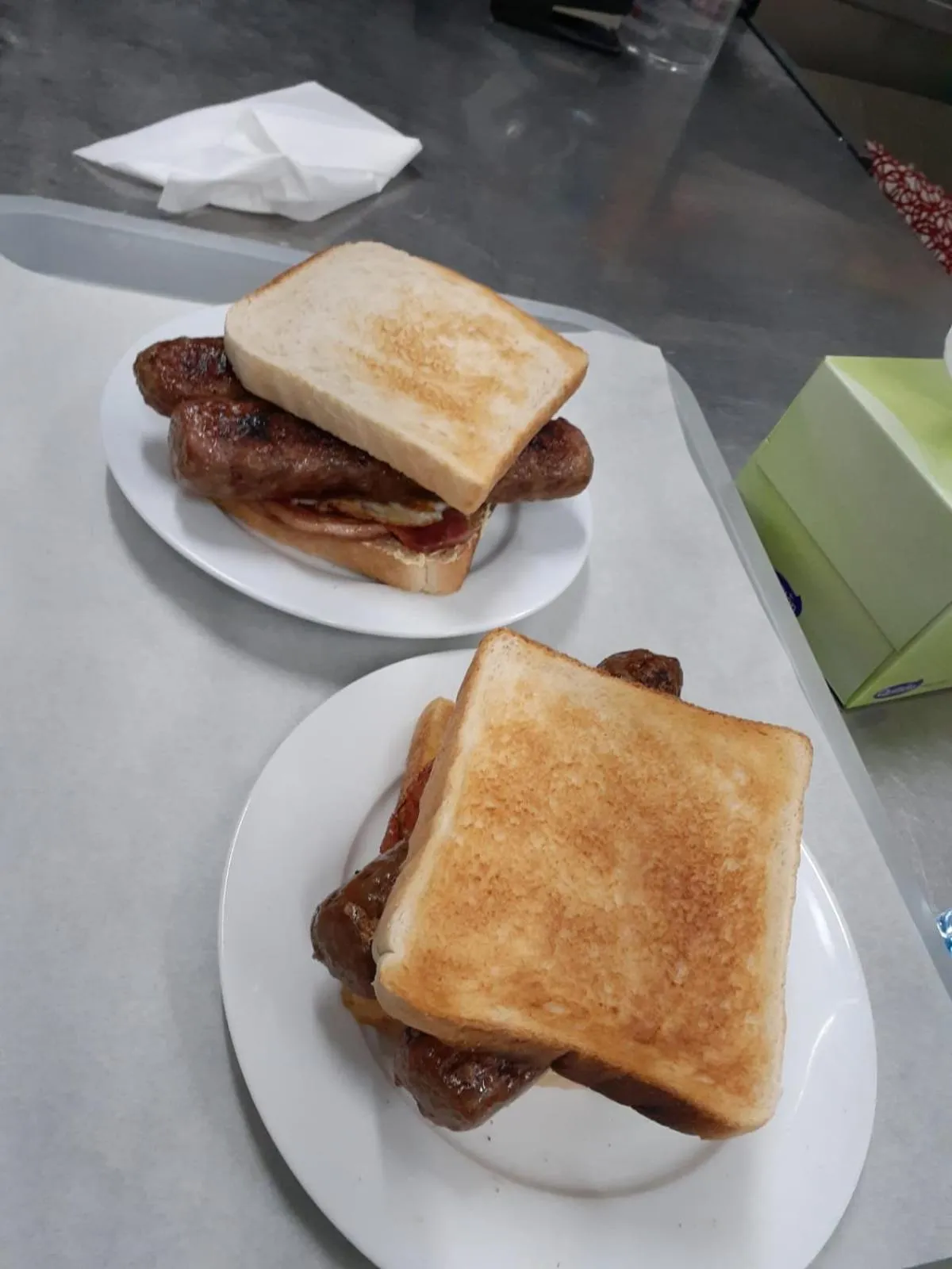 Food and drinks in Parkside Inn Motel