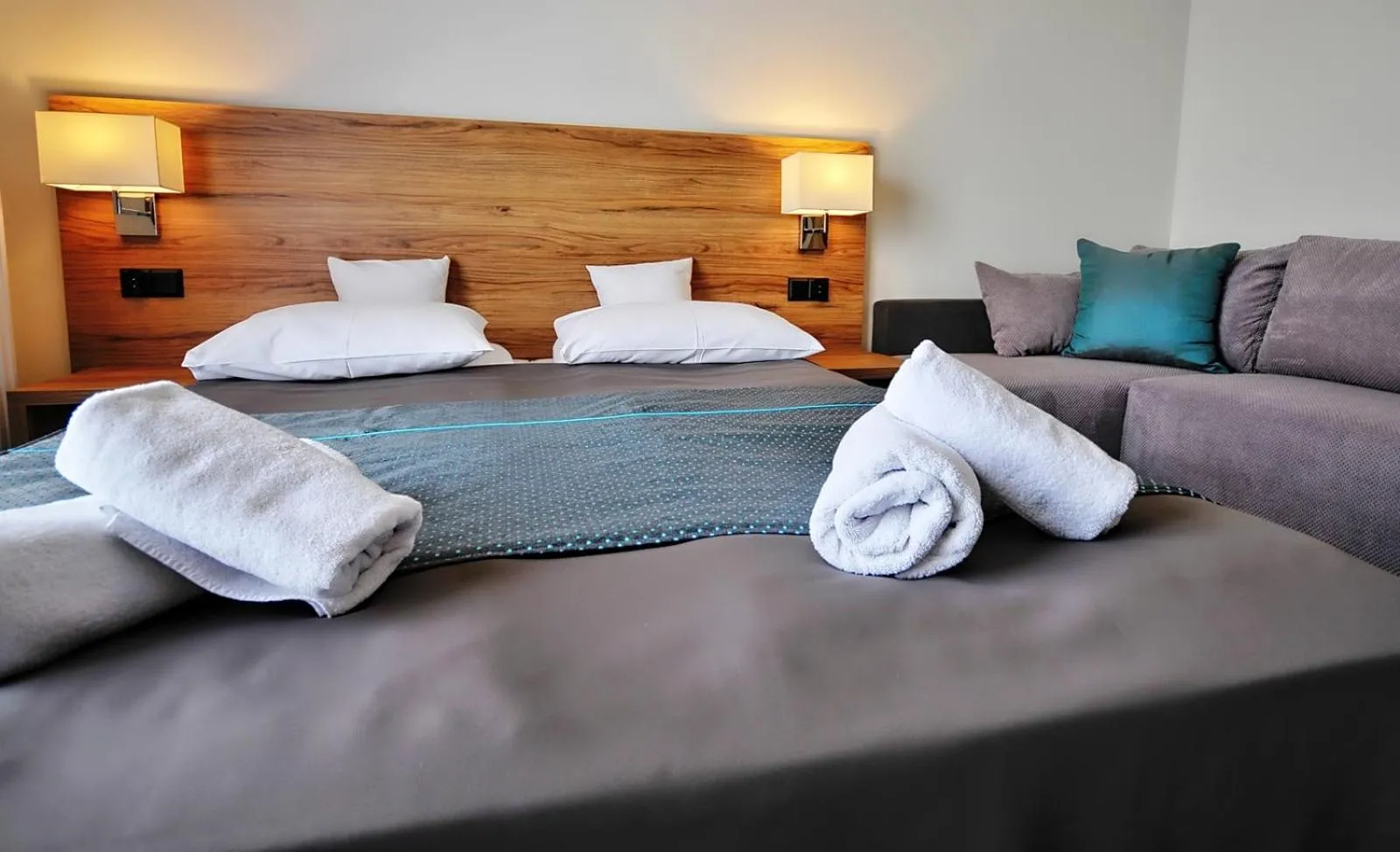 Photo of the whole room, Bed in Amberia