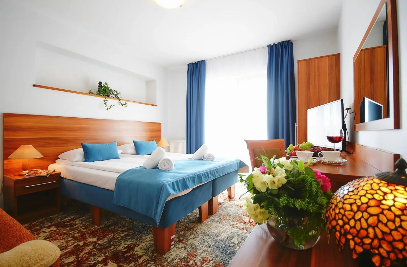 Photo of the whole room, Bed in Amberia