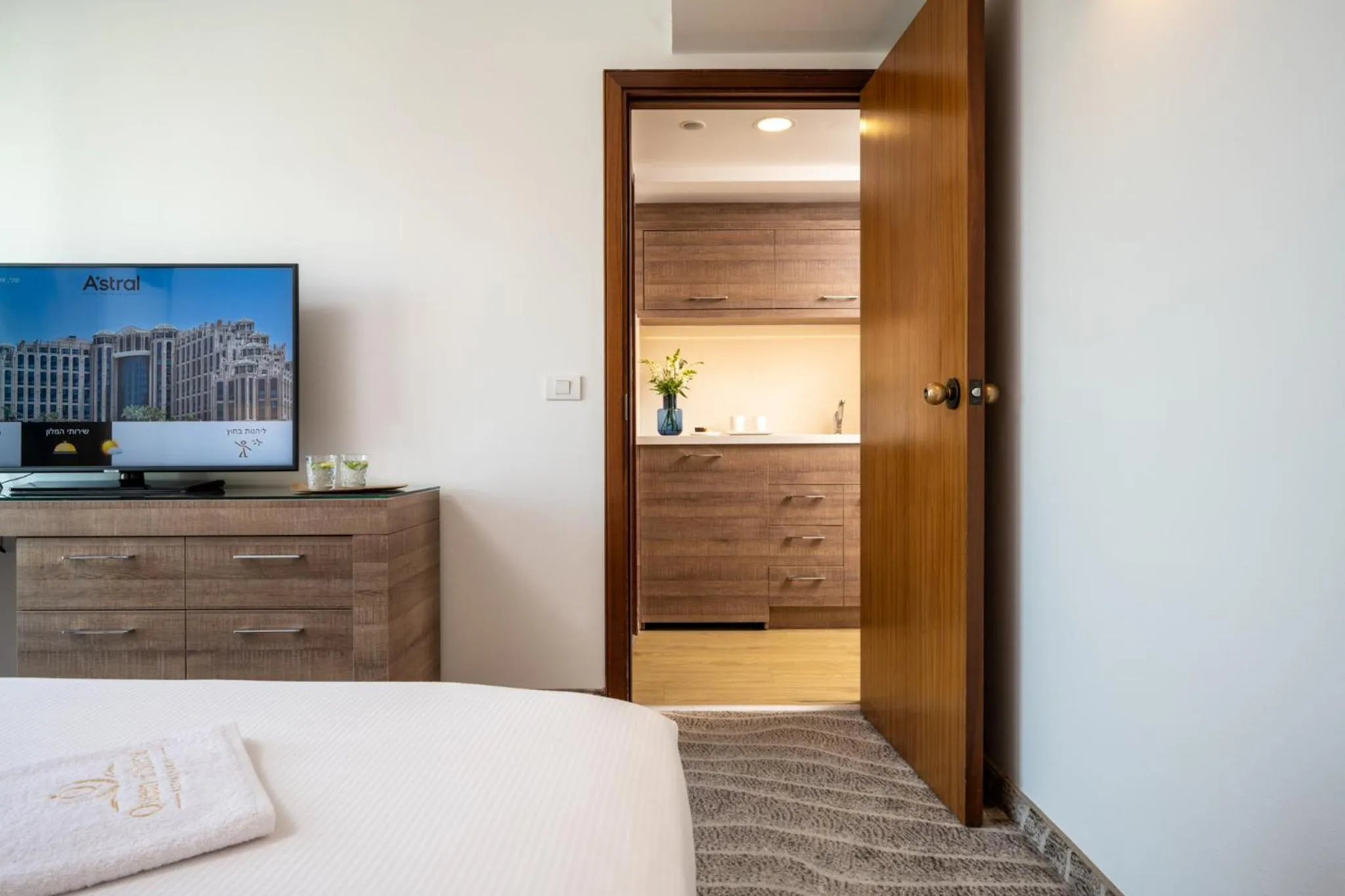 TV and multimedia, Bed in Queen of Sheba Eilat