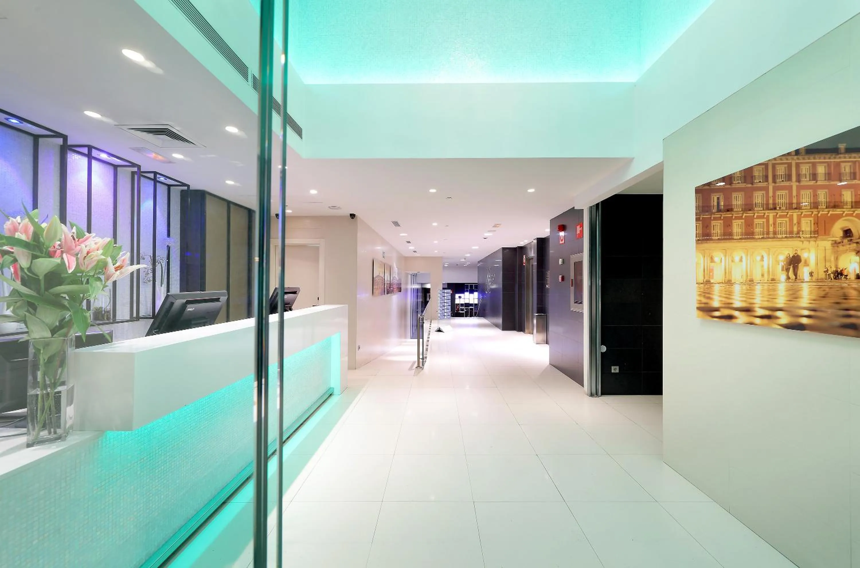 Lobby or reception in Eurostars Plaza Mayor