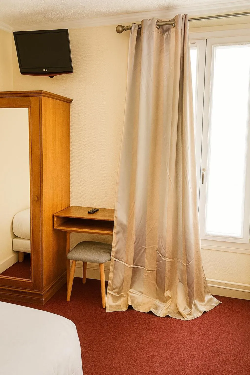 Bed in Hotel Paris Bercy