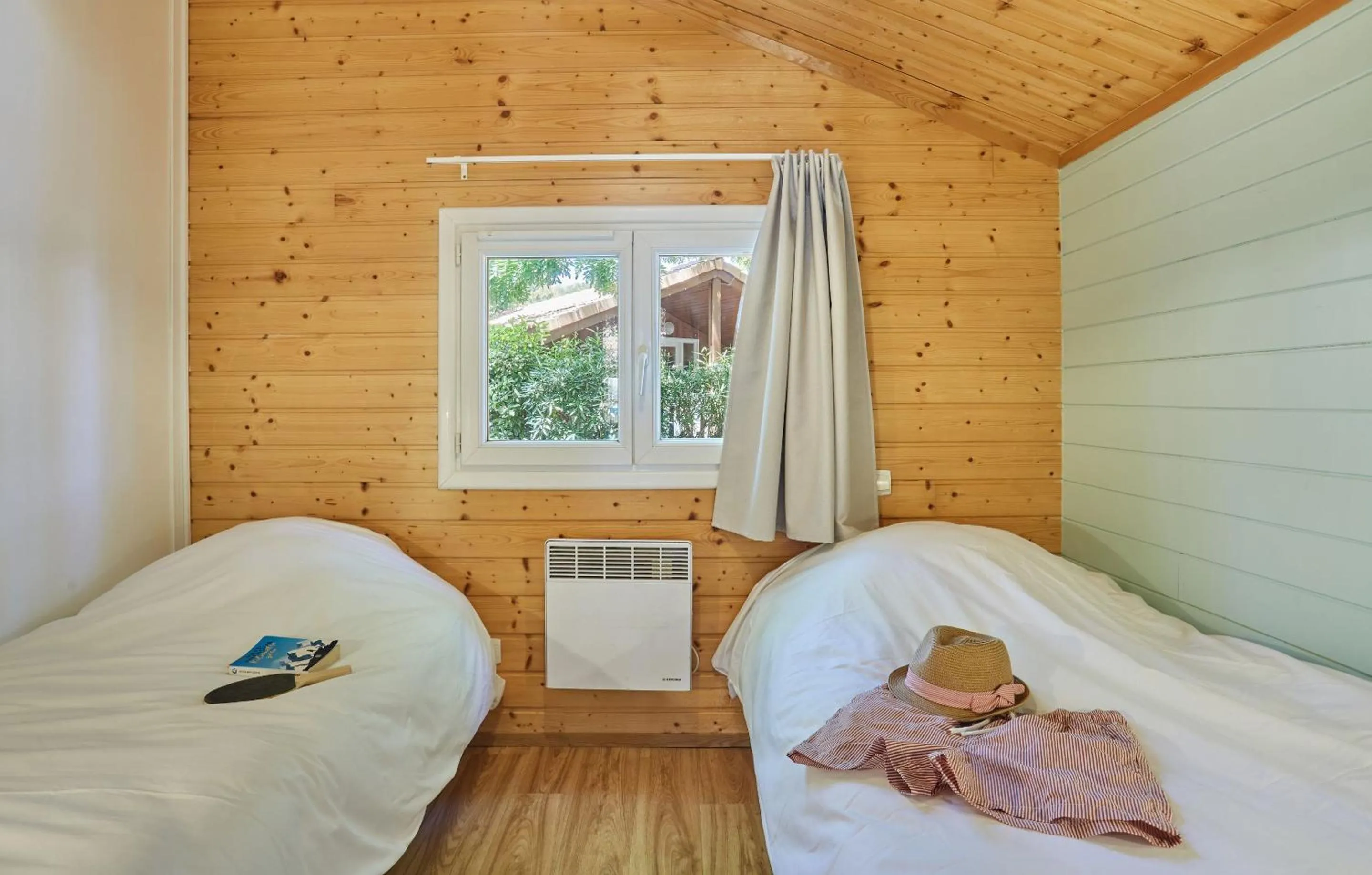 air conditioner, Bed in Résidence Odalys Shangri-la