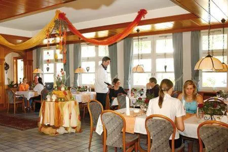 Restaurant/places to eat in Hotel-Landrestaurant Schnittker