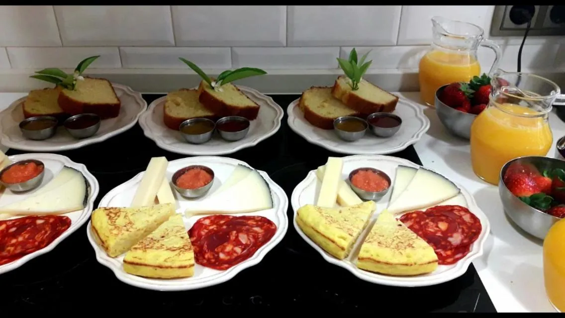 Breakfast in Welcome Inn Nerja guest house Luxury Bed & Breakfast