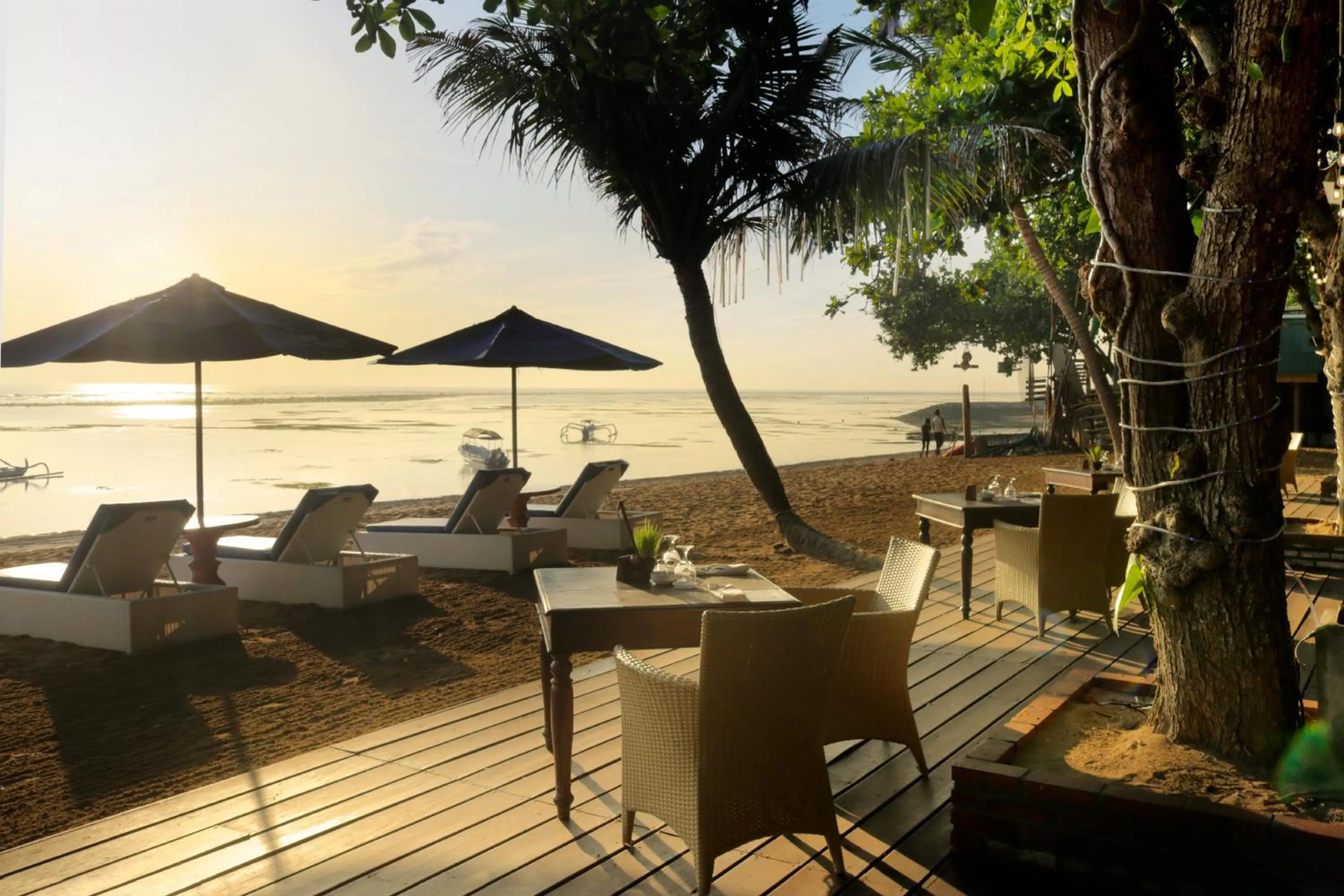 Beach in Inna Sindhu Beach Hotel & Resort