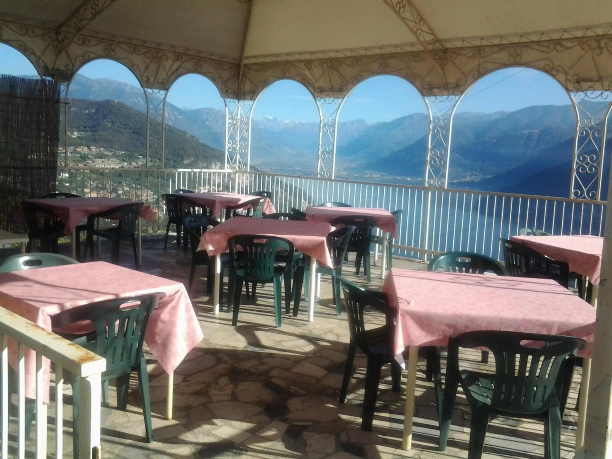 Restaurant/places to eat in Hotel Poggio d'Oro