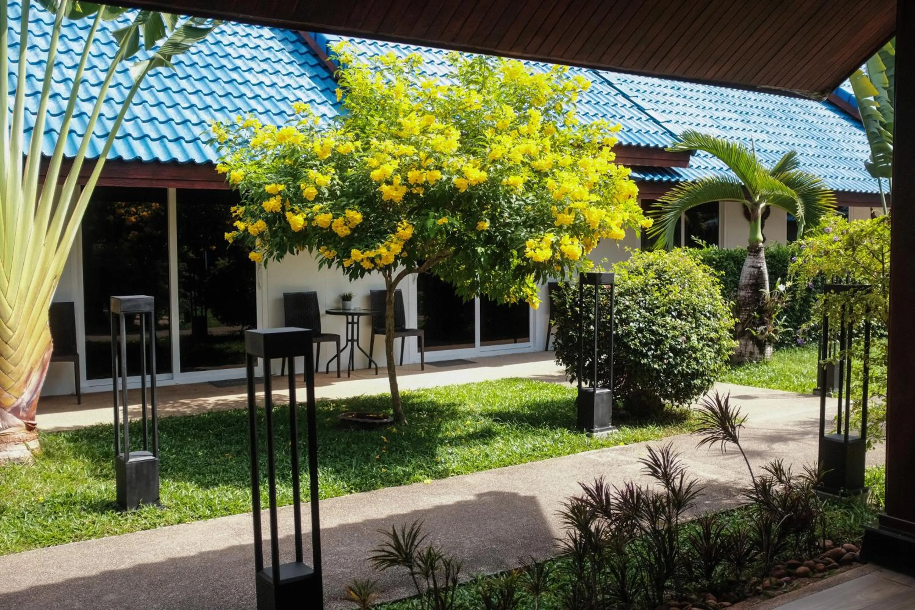 Property building in Phuket Airport Hotel - SHA Extra Plus