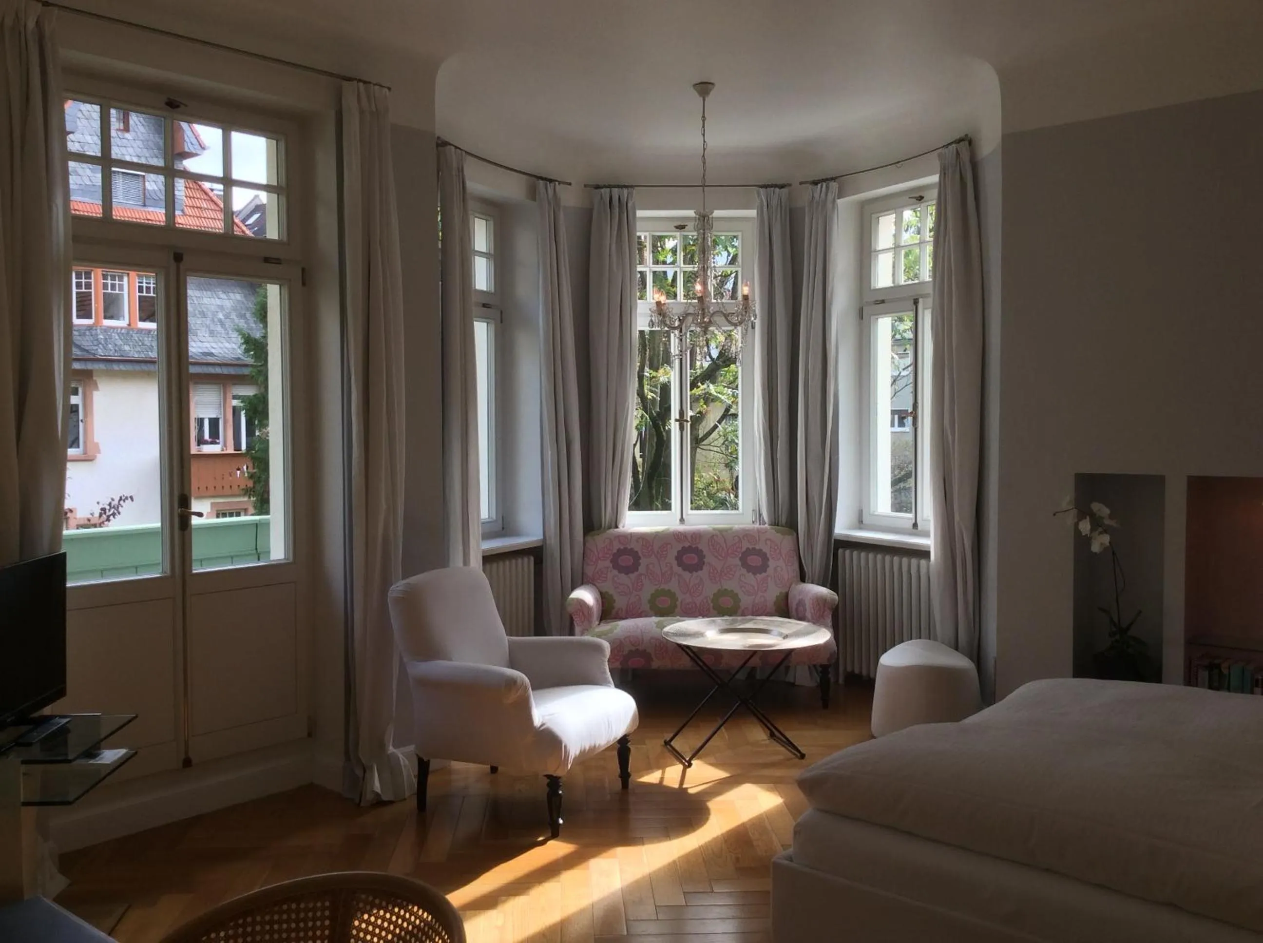 Photo of the whole room in Hotel Heidelberg Astoria