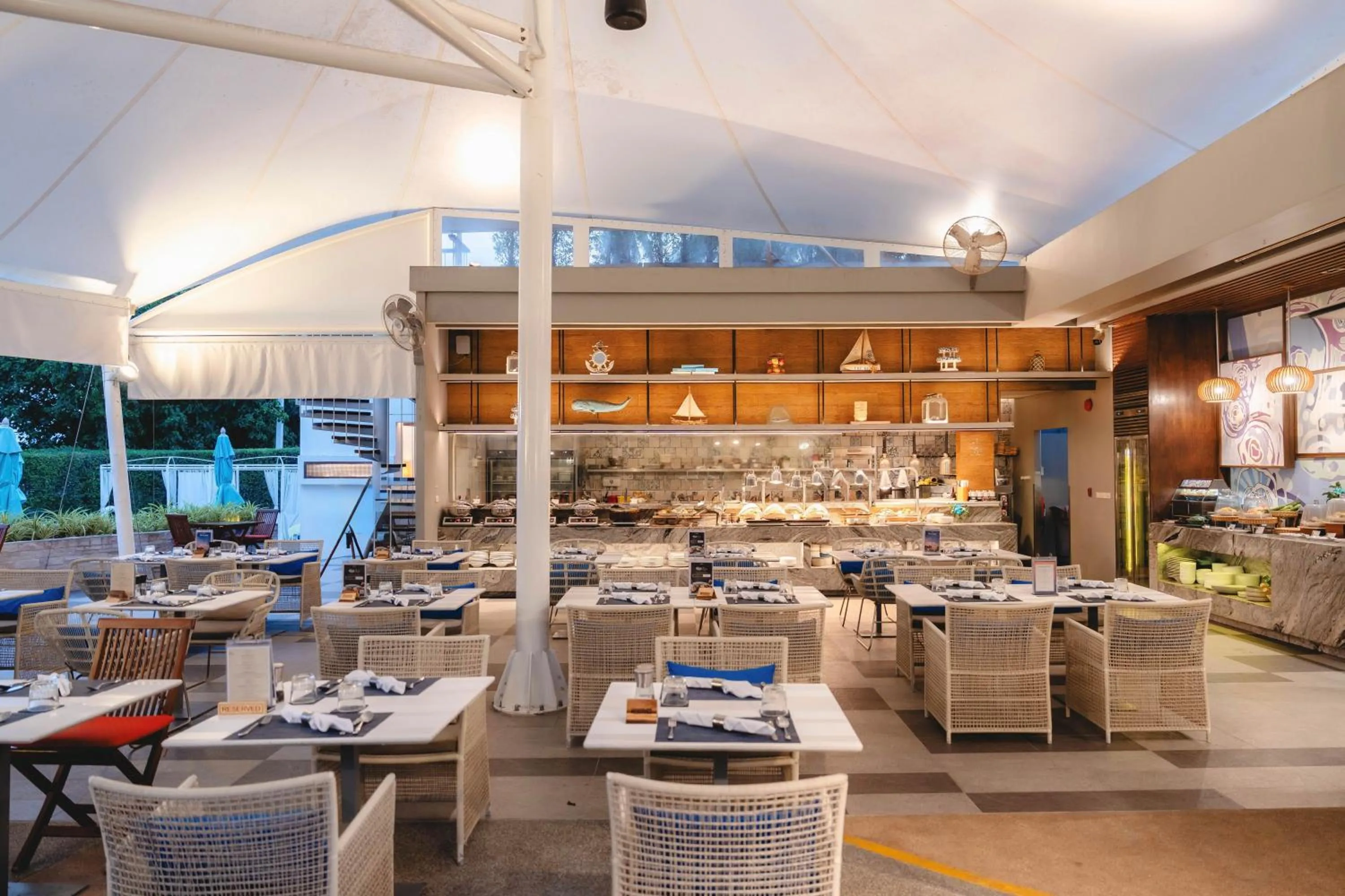 Restaurant/places to eat in Avani Plus Samui Resort