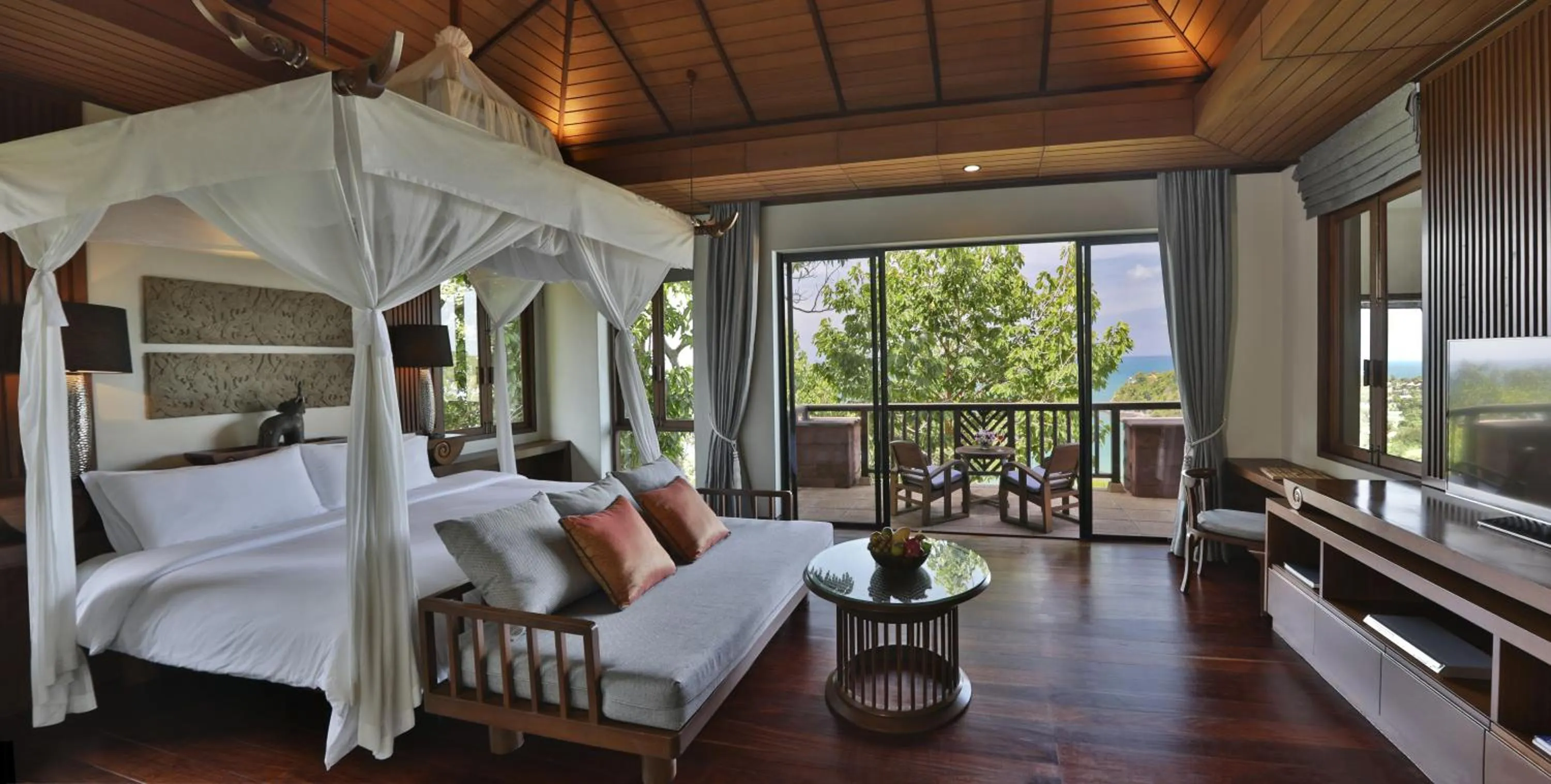Bed in Pimalai Resort & Spa