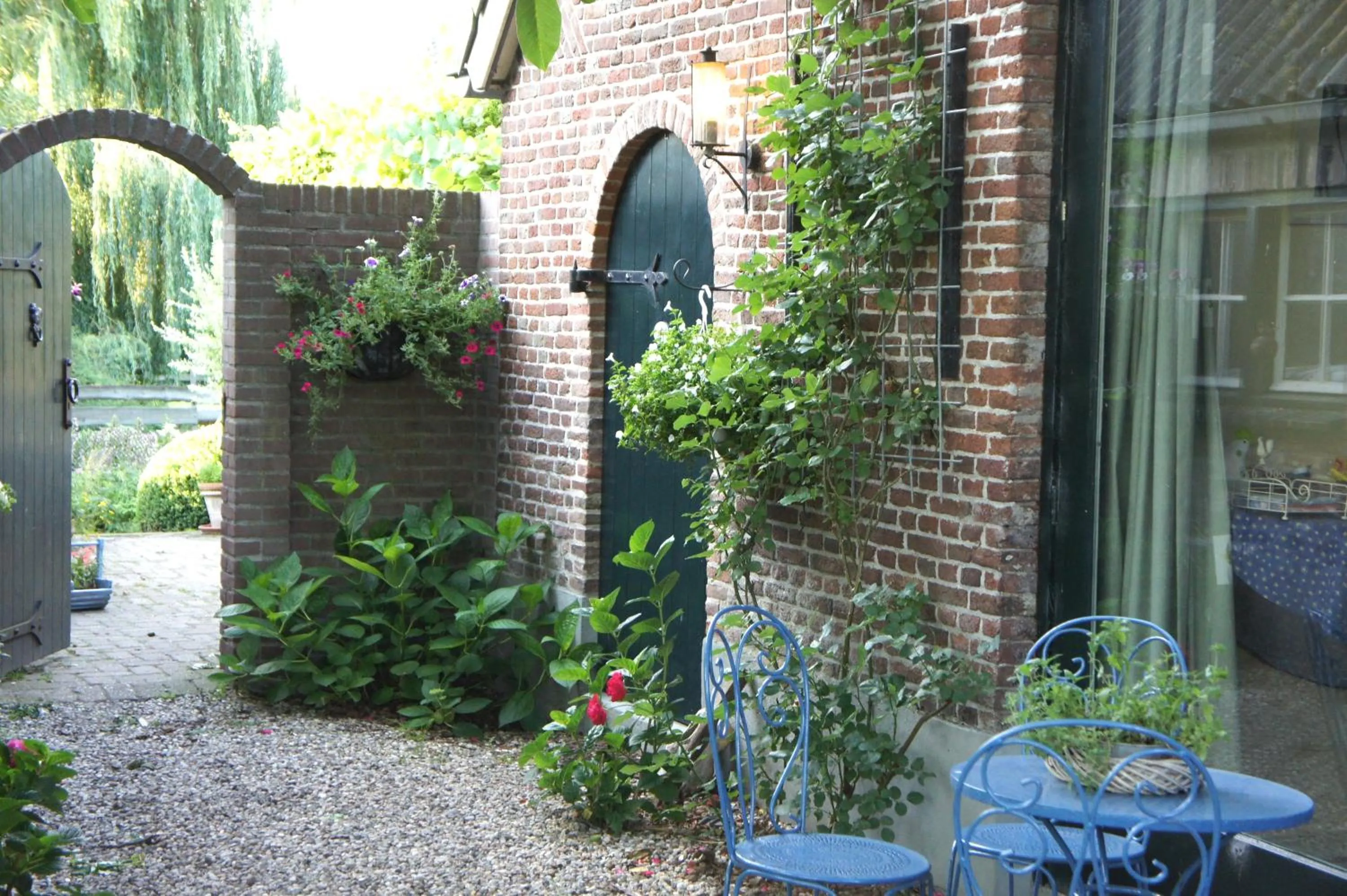 Facade/entrance in Bed and Garden Alde Coninckshof