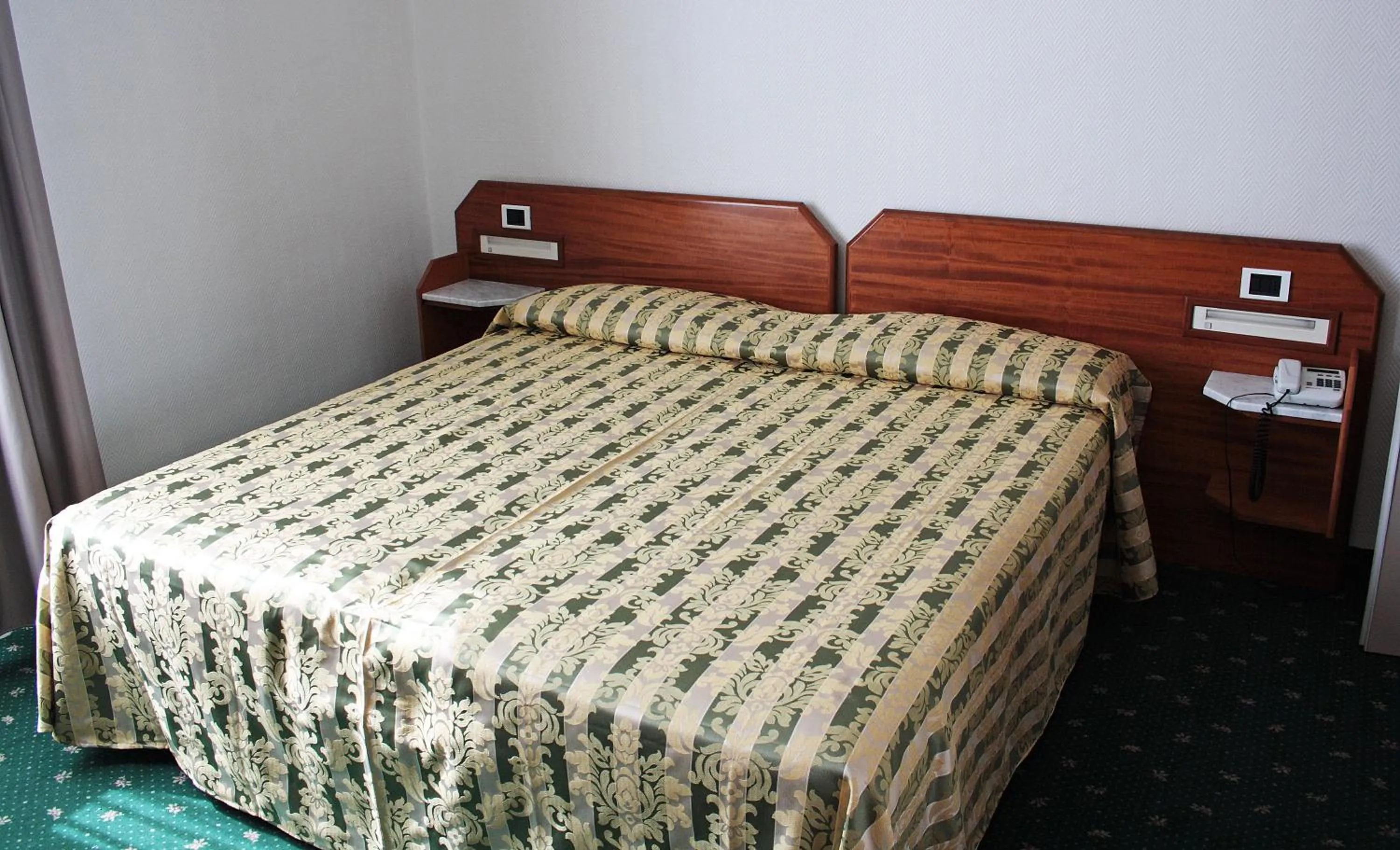 Bedroom, Bed in Hotel Centrale