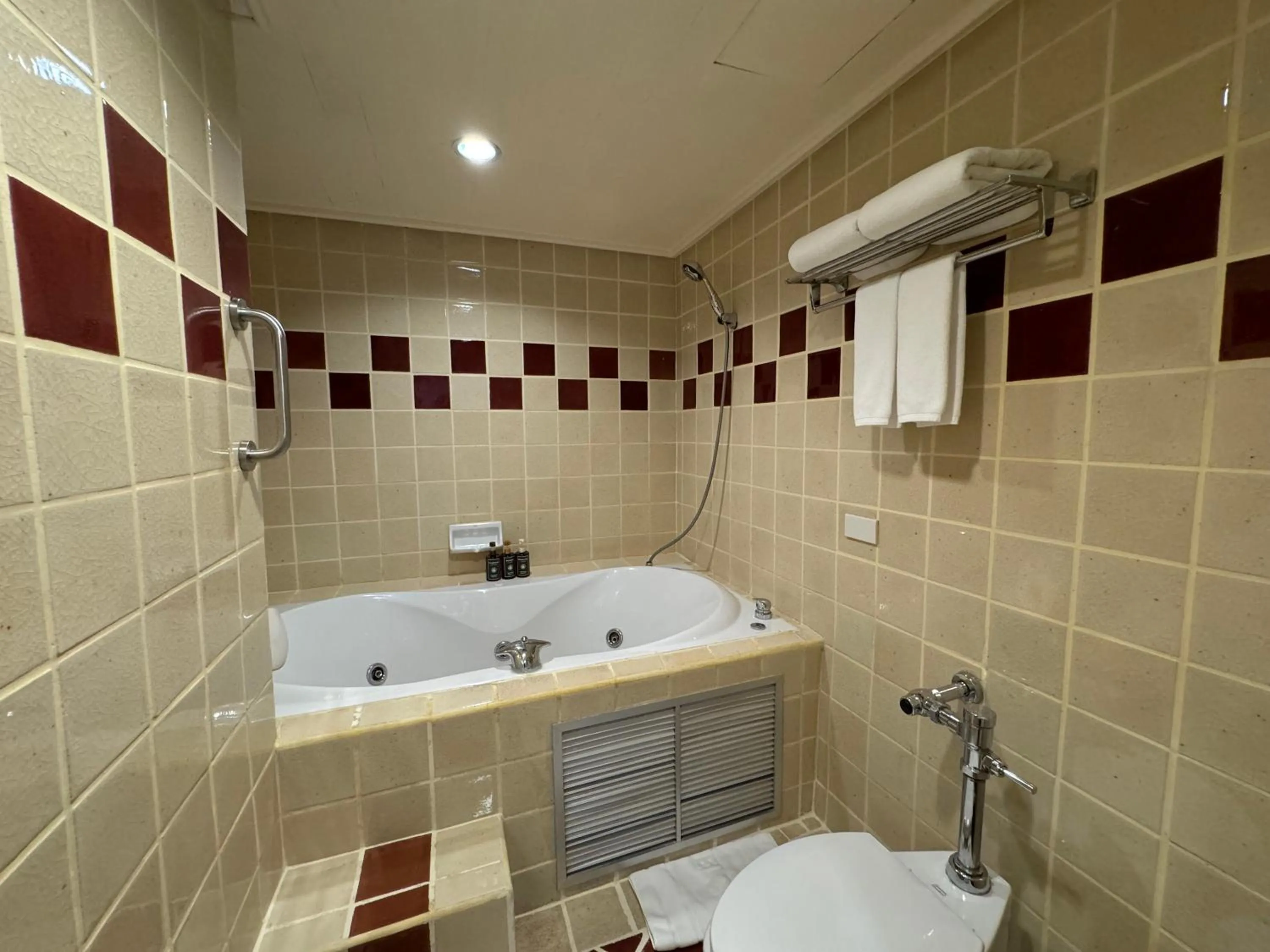 Bathroom in Le Siam Hotel Silom Bangkok by PCL