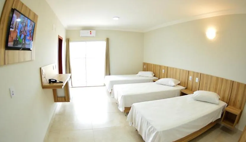 Bed in Dallas Palace Hotel