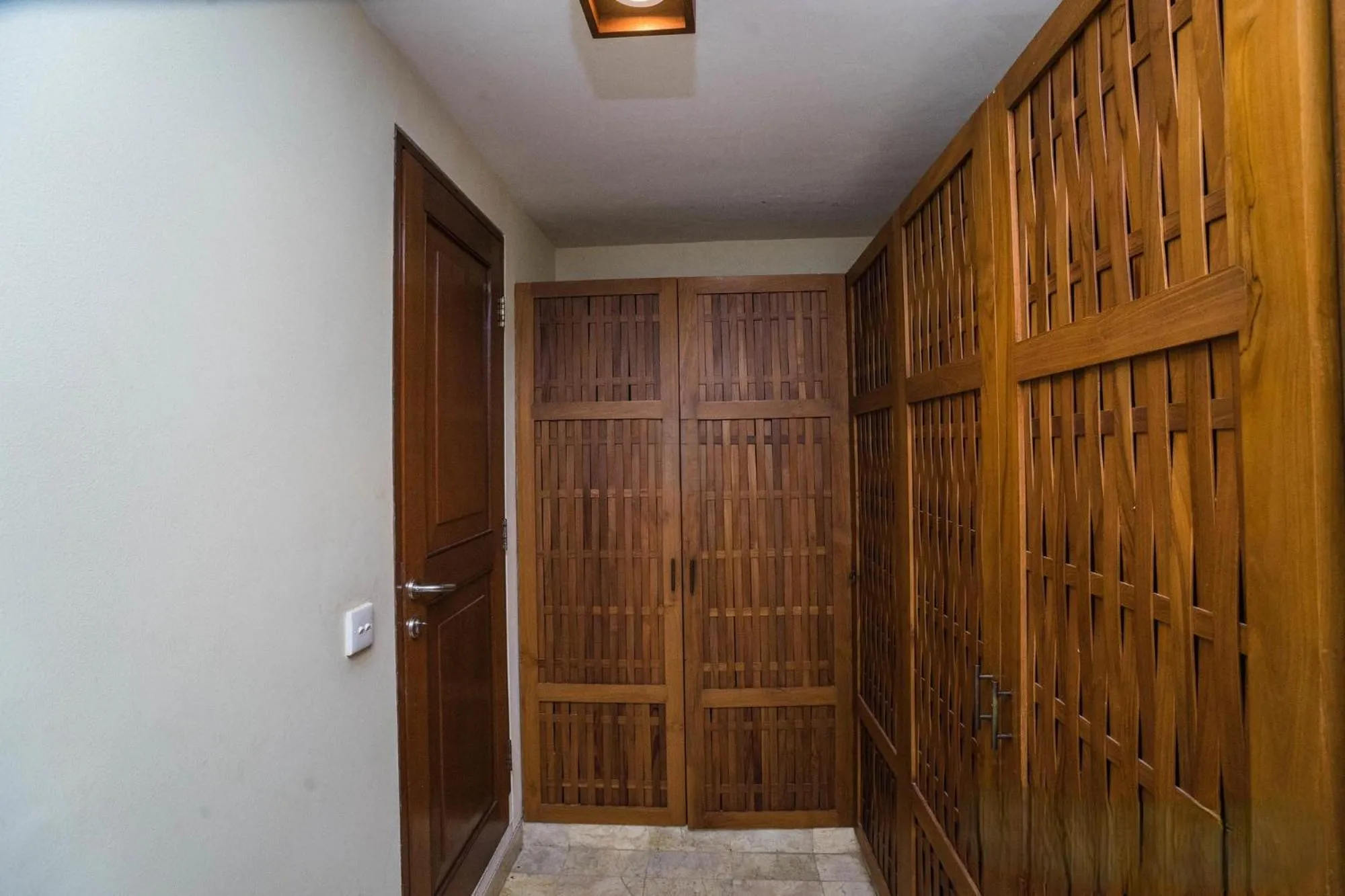 wardrobe in Villa Diana Bali