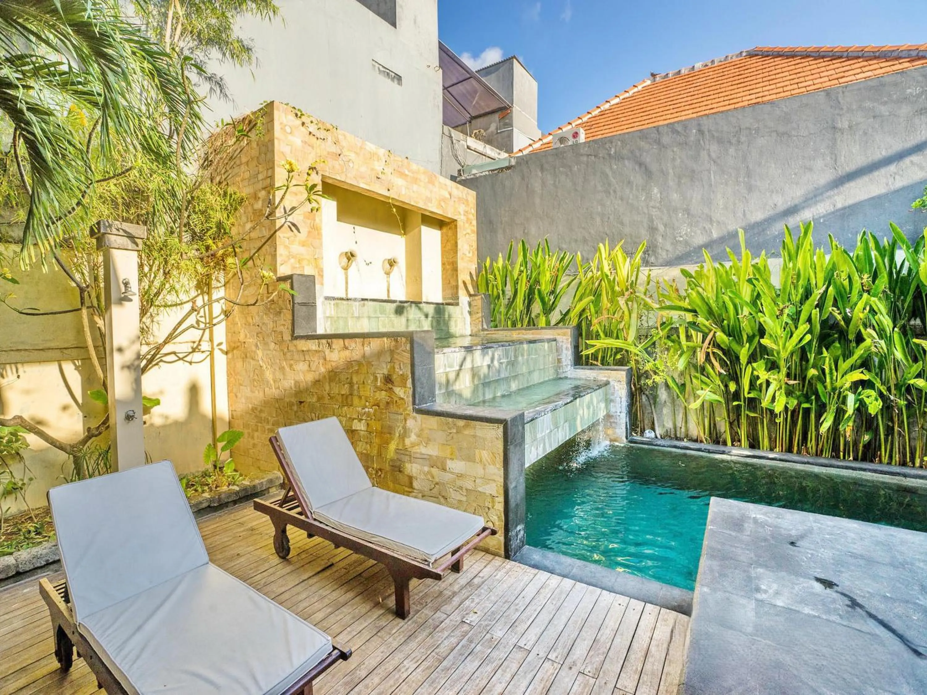 Day in Villa Diana Bali