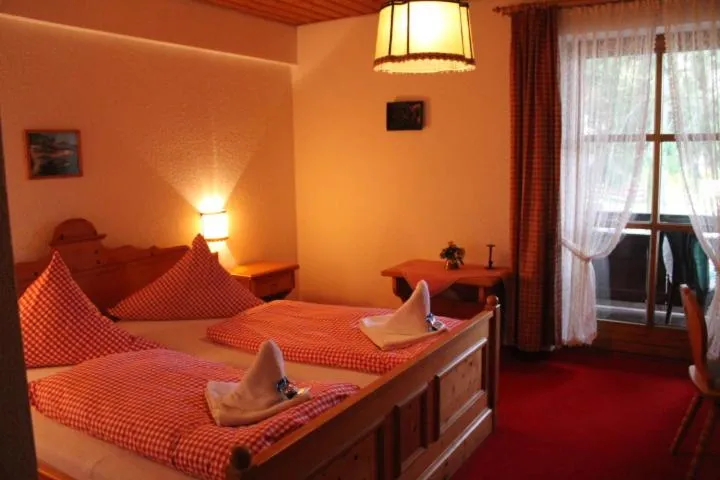 Bed in Hotel Schäfflerhof