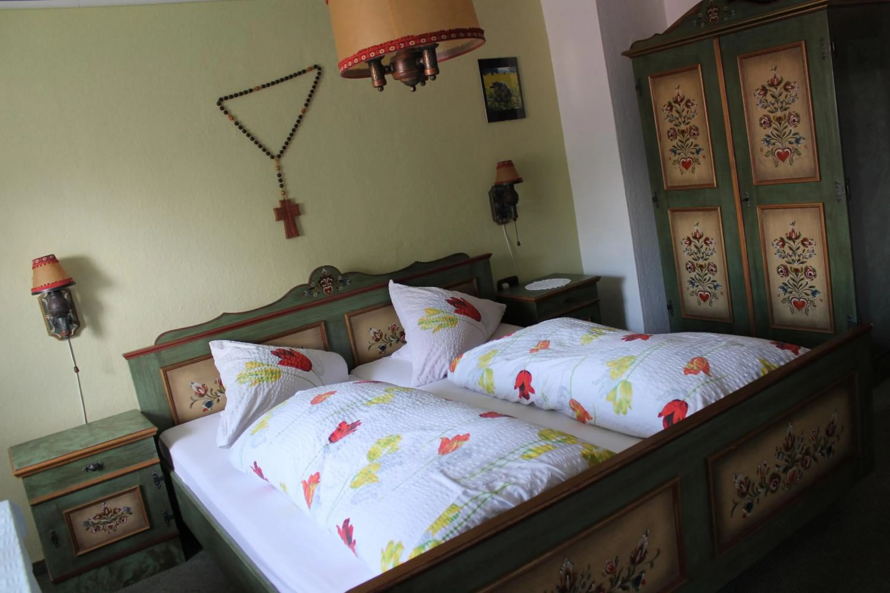 Bedroom, Bed in Hotel Schäfflerhof