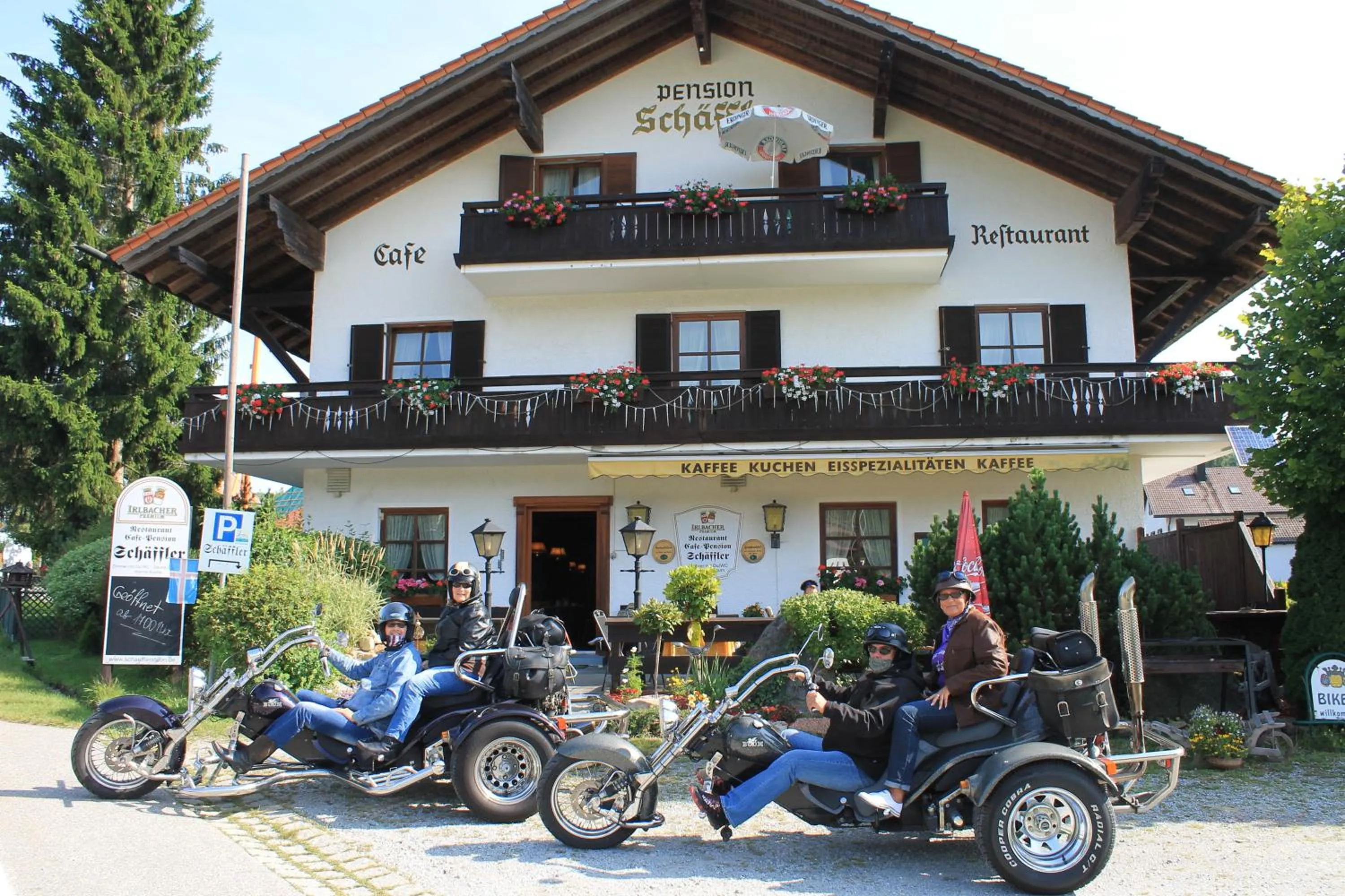 Facade/entrance in Hotel Schäfflerhof
